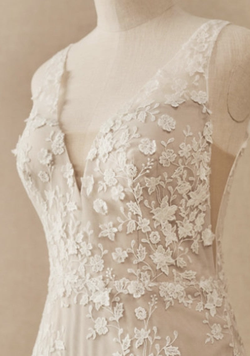 Willowby Nikola Aliyah Wedding Gown - Elegant Lace Bridal Dress for Beach, Garden & Boho Ceremonies