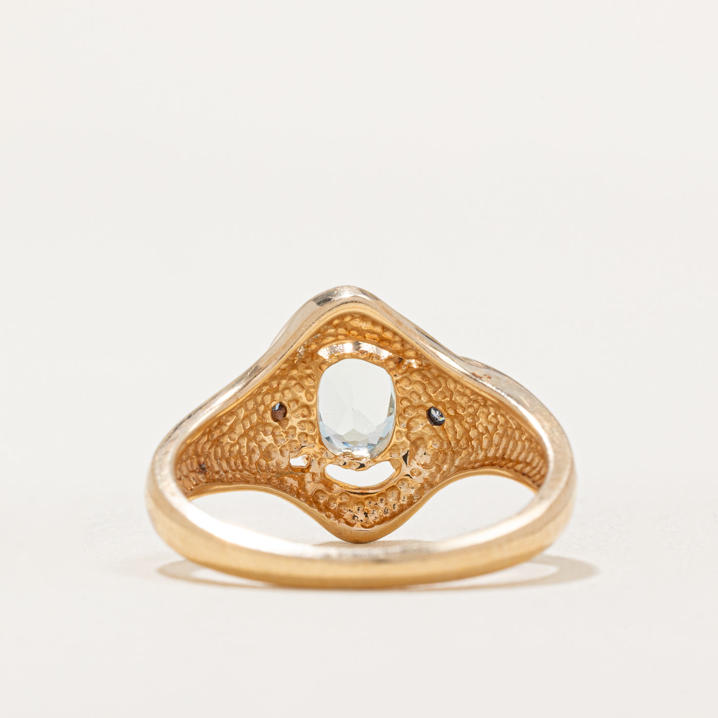 Aquamarine and Diamond Cocktail Ring - 0.70ct Aquamarine with 0.01ctw Diamonds - Size 6.5 - Elegant Statement Jewelry for Evening Parties & Special Occasions