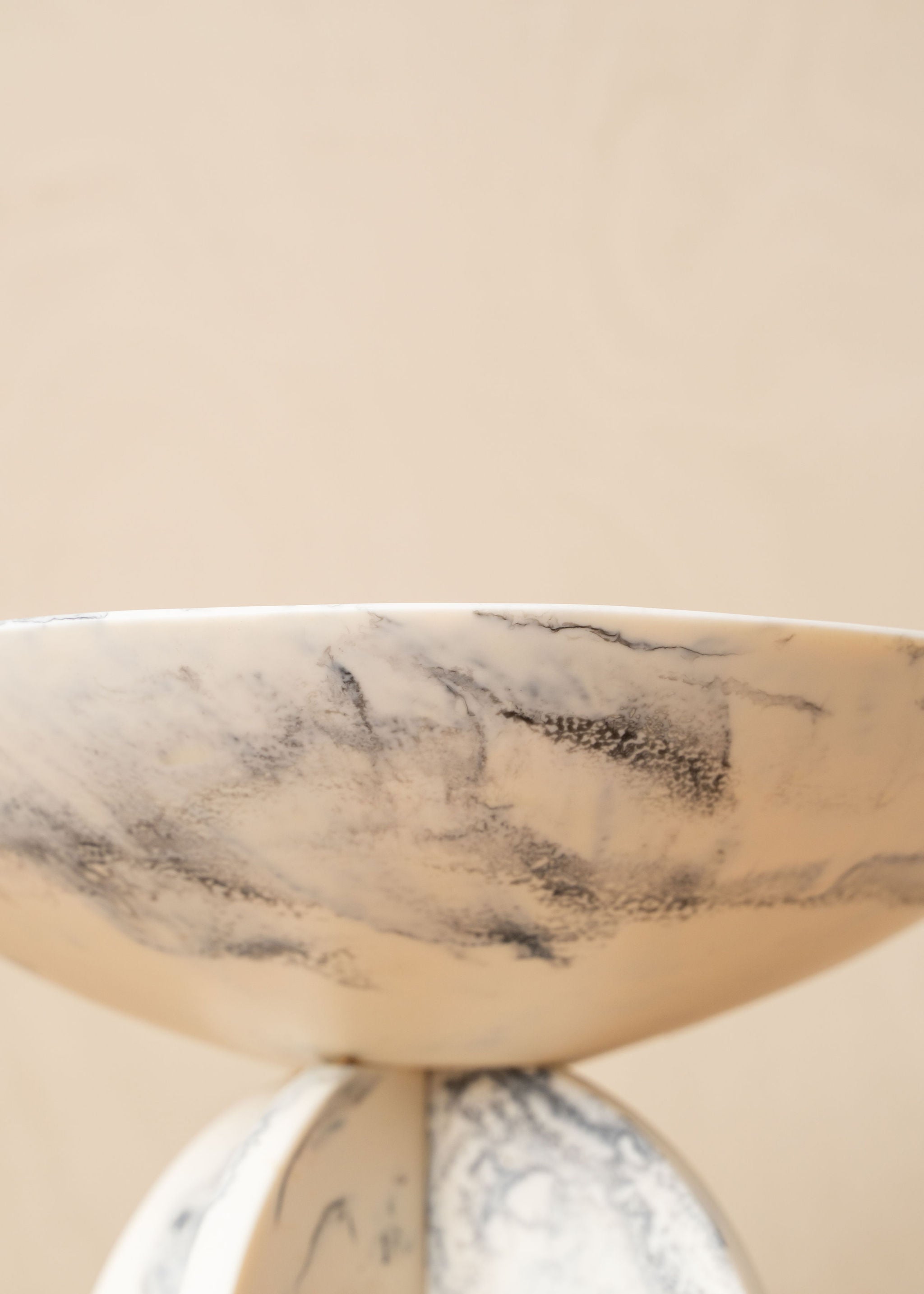 Flow Resin Fruit Bowl | Handmade Merle Design | Perfect for Kitchen, Dining Table & Home Decor | Eco-Friendly & Stylish Serving Bowl for Fruits, Snacks & Display