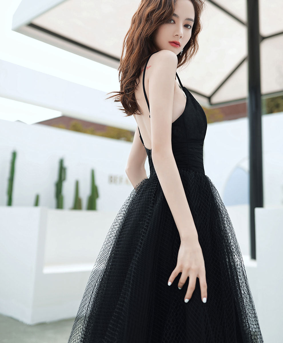 Elegant Black V-Neck Tulle Short Prom Dress - Sexy Cocktail Party Evening Gown for Homecoming, Dances & Special Occasions