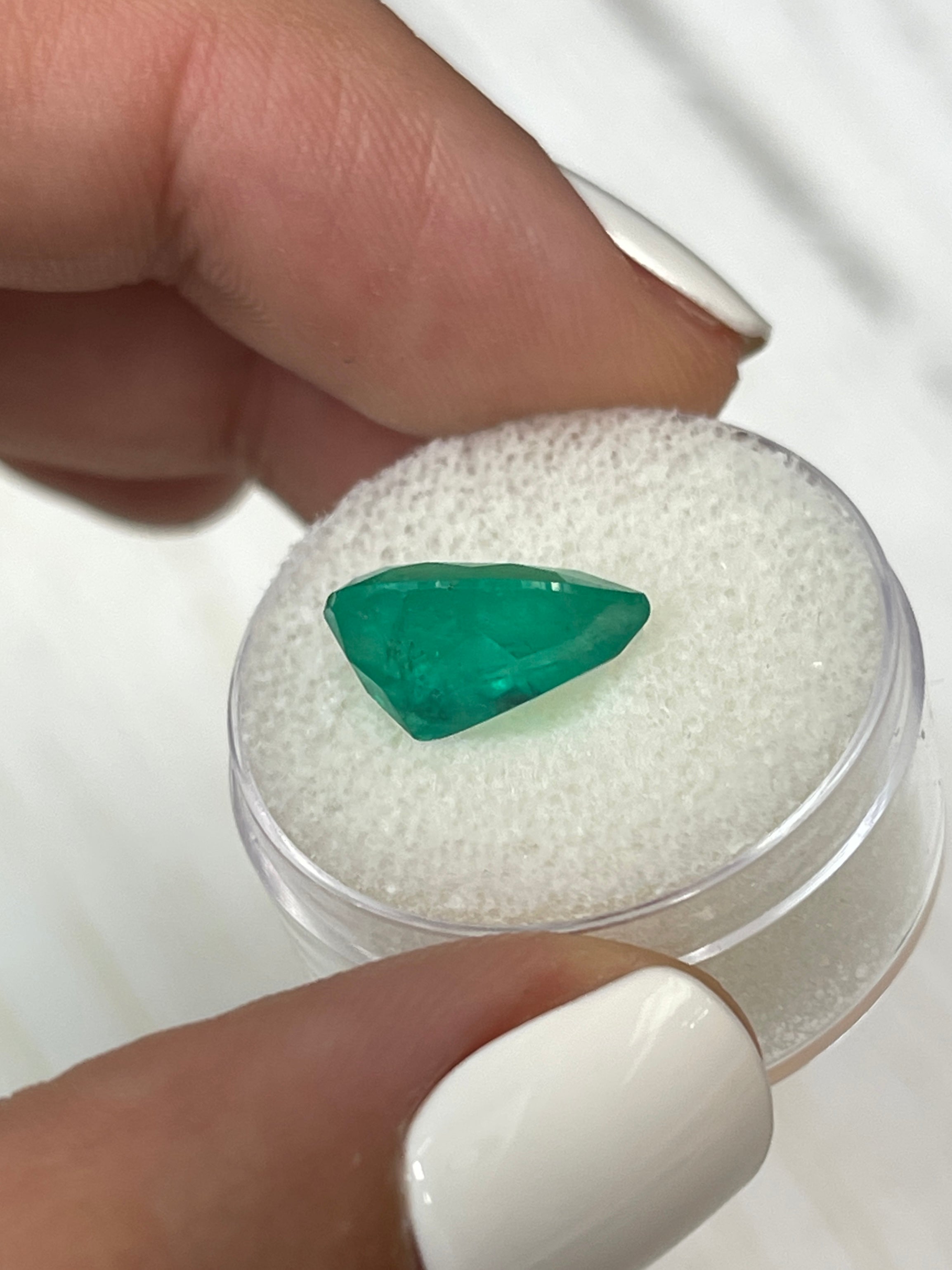 4.30 Carat 13x9mm Medium Green Natural Loose Colombian Emerald Pear Cut Gemstone for Jewelry Making, Engagement Rings & Necklace Pendants