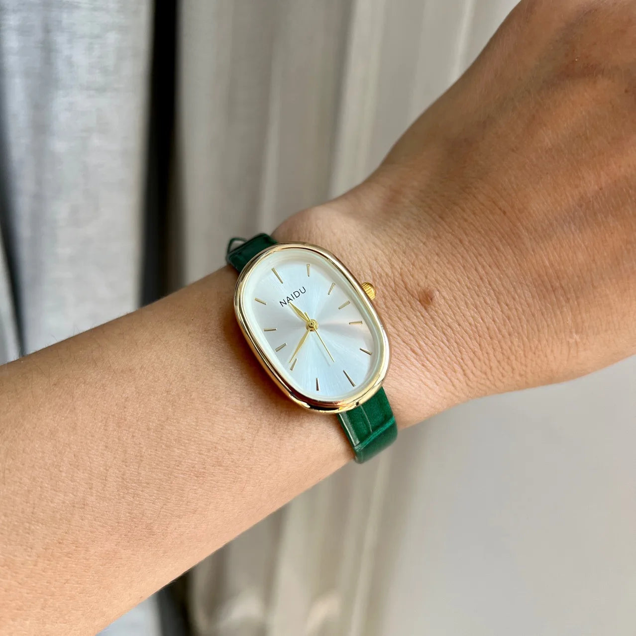 Elegant Roman Numeral Watch for Women - Stylish Analog Wristwatch with Leather Band - Perfect for Office, Casual Wear & Special Occasions