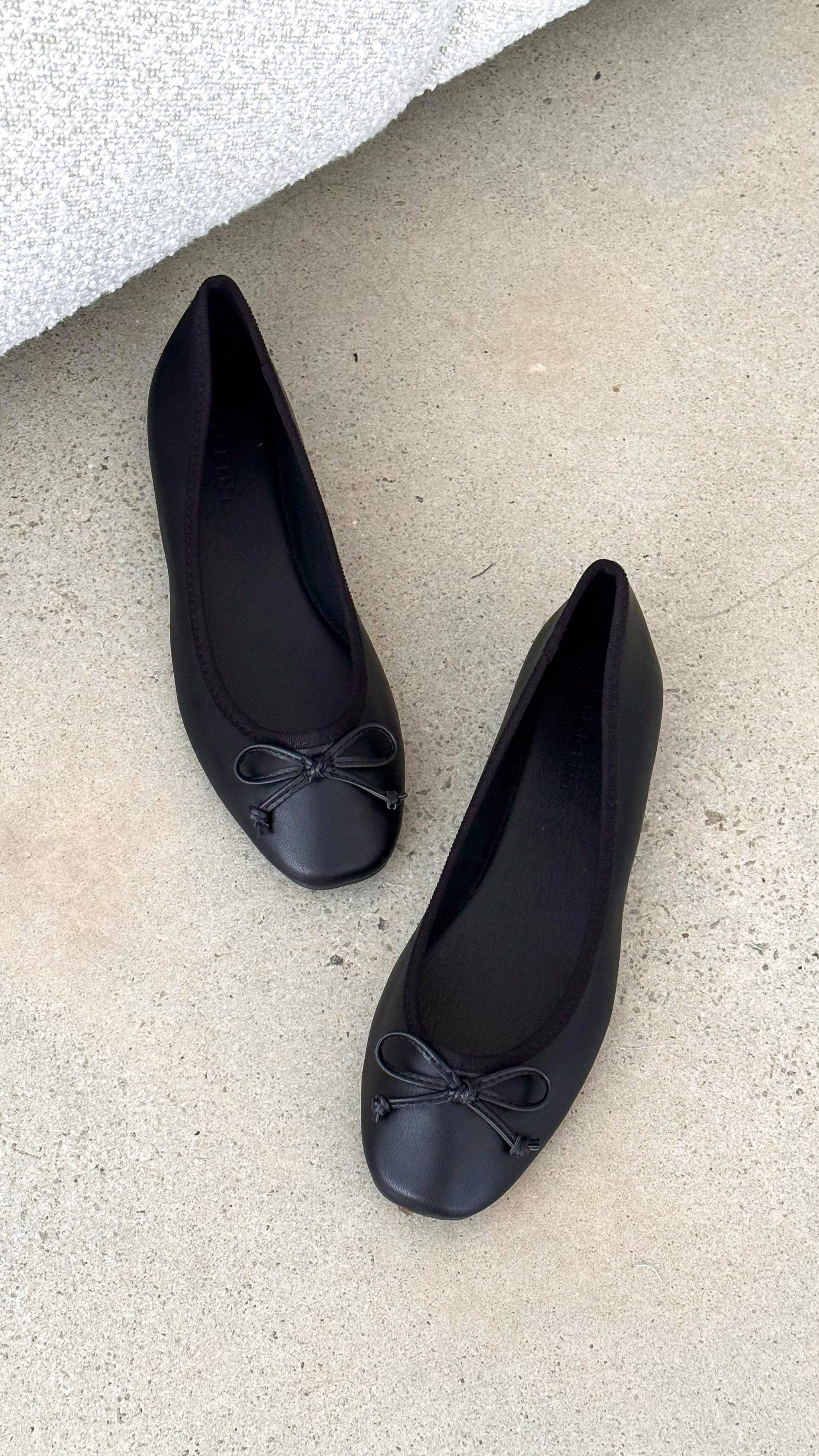 Isaiah Women's Ballet Flats - Comfortable Black Slip-On Shoes for Work, Office & Casual Wear