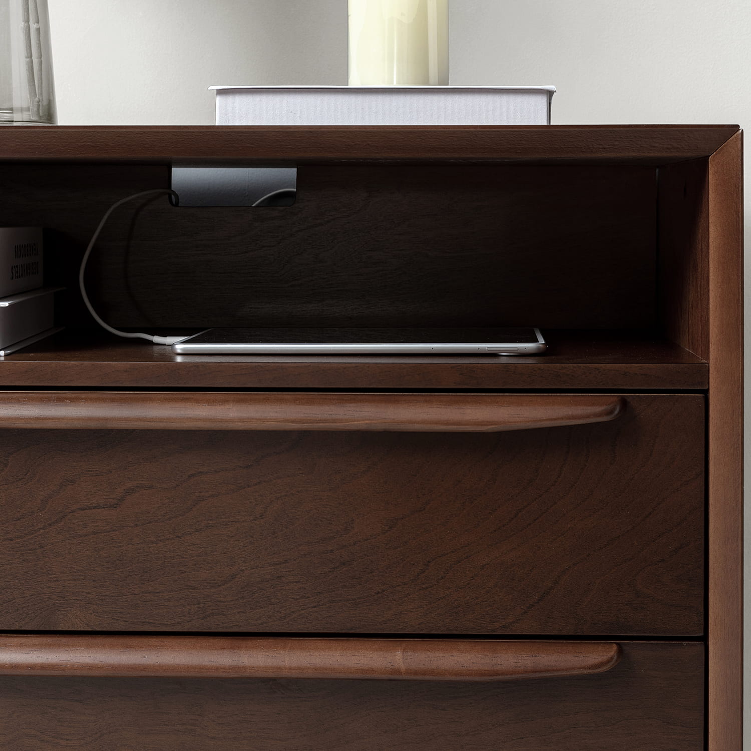 Mid Century Modern Nightstand with 2 Drawers & Built-in USB Outlets - Stylish Bedside Table for Bedroom, Living Room, or Office
