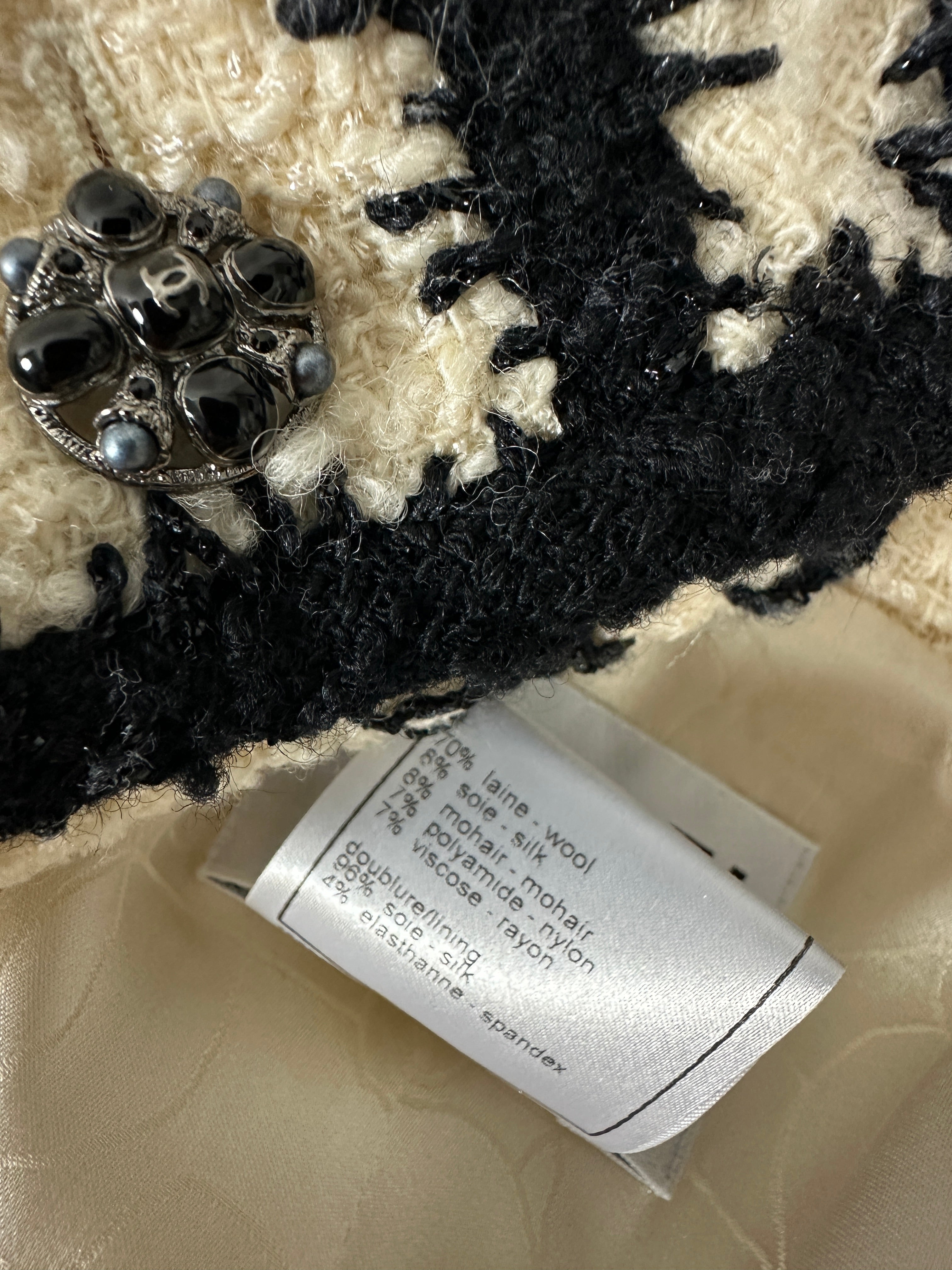 Chanel 06A Ivory Quilted Tweed Jacket with Black Trim - Size FR42 / M / 6-8 | Luxury Women's Outerwear for Parties, Weddings & Formal Events