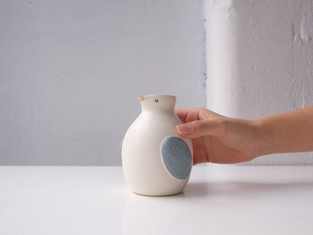 Monika Furuya Bird Design Tokkuri Sake Vessel - Handcrafted Japanese Ceramic Sake Bottle for Home Decor & Gift Giving | Perfect for Japanese Tea Ceremonies, Sake Tasting & Asian-Inspired Dining