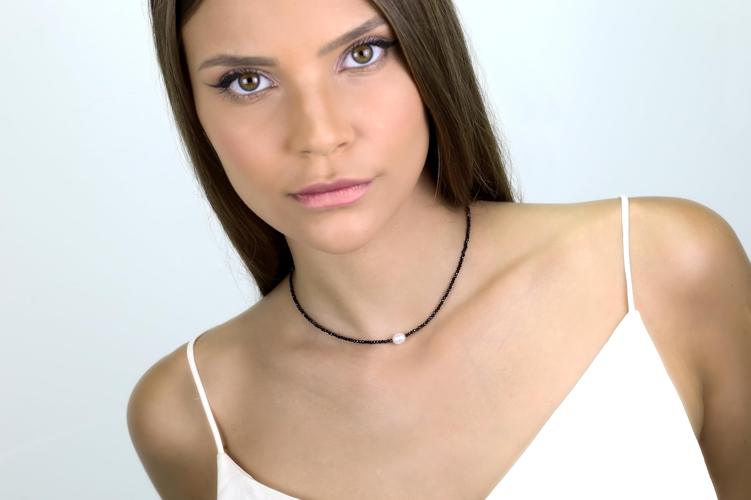 2mm Beaded Spinel Black Beads Necklace with Freshwater Pearl Pendant - Elegant Gold Bridal Jewelry for Weddings, Bridesmaid Gifts & Special Occasions - Delicate Beaded Necklace for Evening Parties, Anniversaries and Formal Events