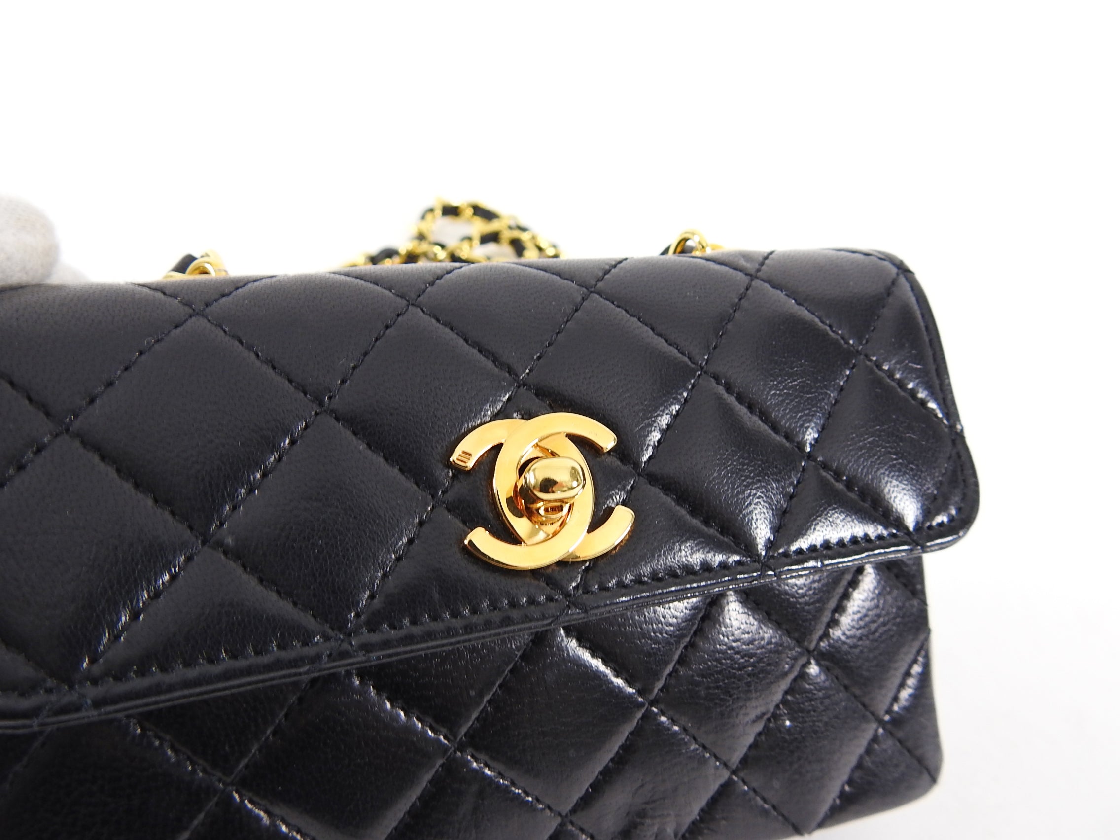 Vintage Chanel Micro Mini Flap Bag 1989-1991 Lambskin Leather - Perfect for Evening Parties & Luxury Fashion Collectors