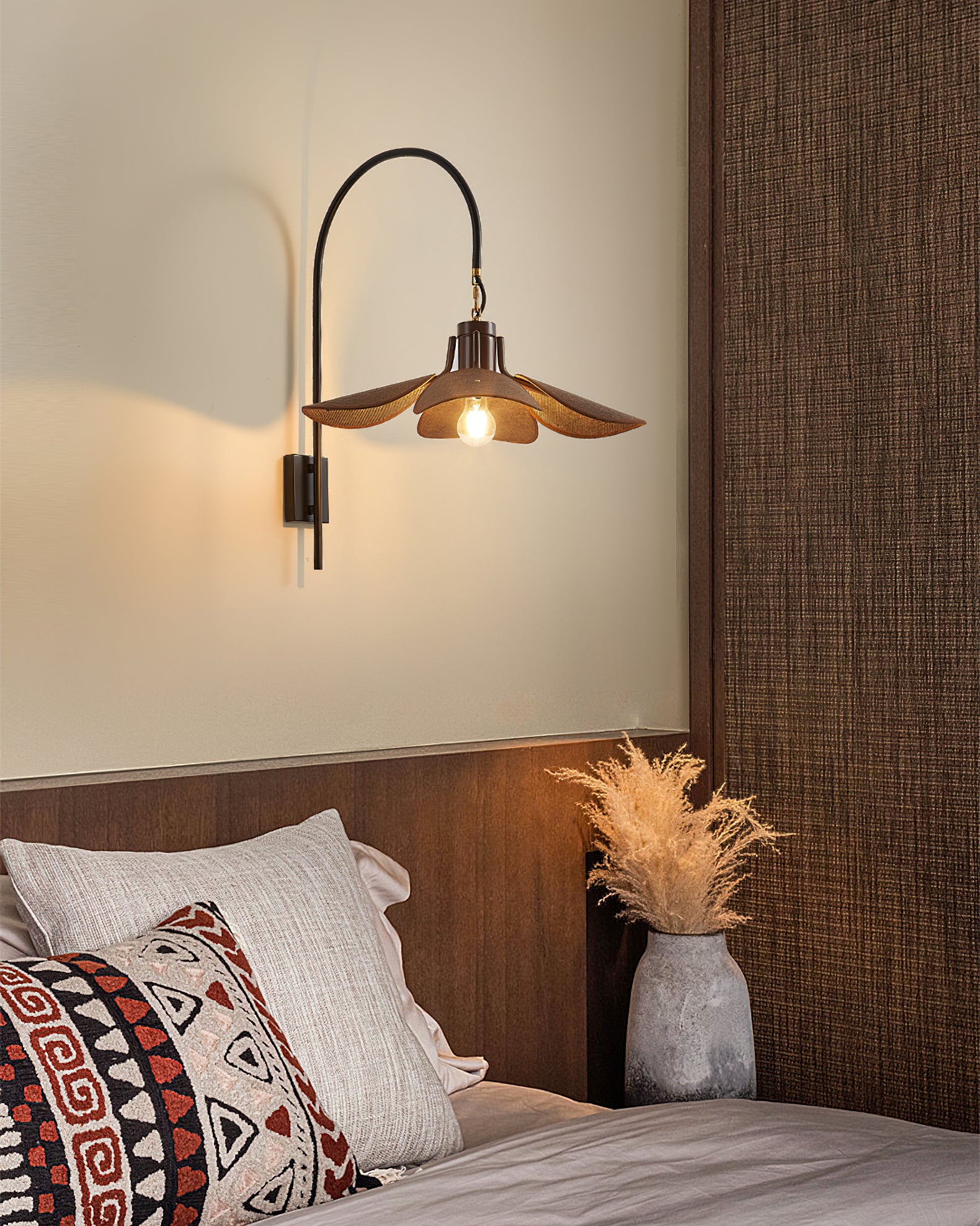Petal Bloom Wall Lamp - Elegant Floral LED Light for Bedroom, Living Room & Nursery - Perfect for Home Decor & Ambient Lighting