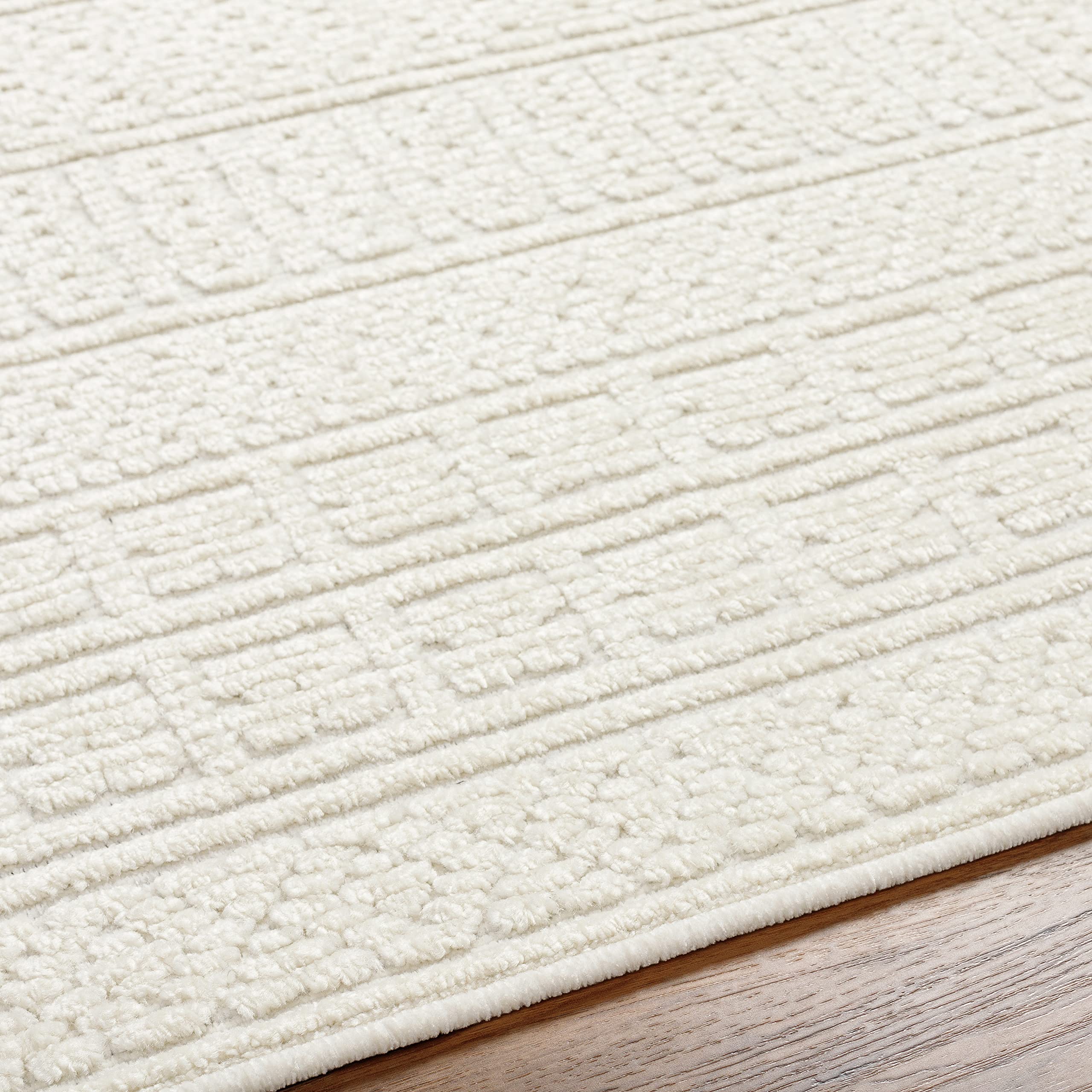 Livabliss Lyna Solid Washable Area Rug 5' x 7'2
