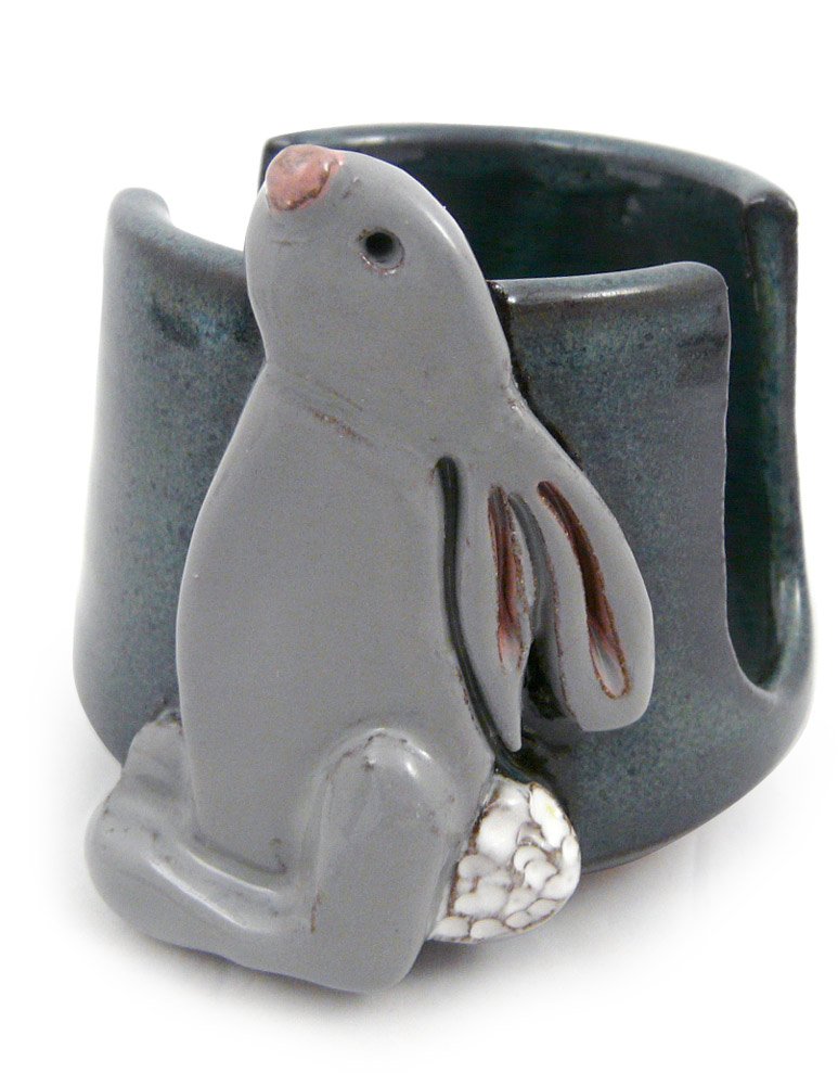 American Handmade Stoneware Sponge Holder with Bunny Motif - Perfect for Kitchen, Bathroom, or Farmhouse Decor