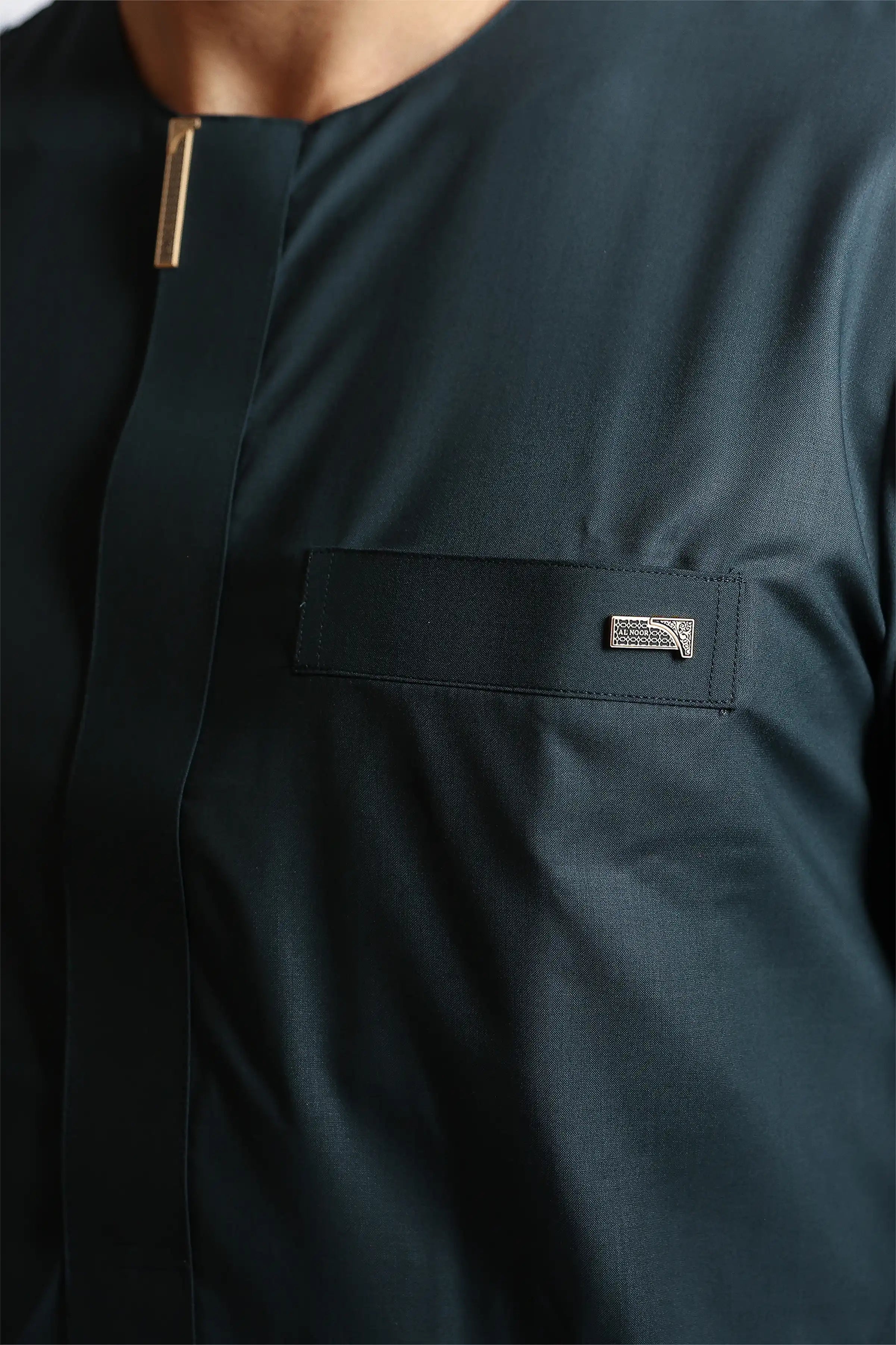 J108 Kids Thobe with Bottle Green Buckle - Traditional Arabic Dress for Boys & Girls - Perfect for Eid, Weddings & Special Occasions