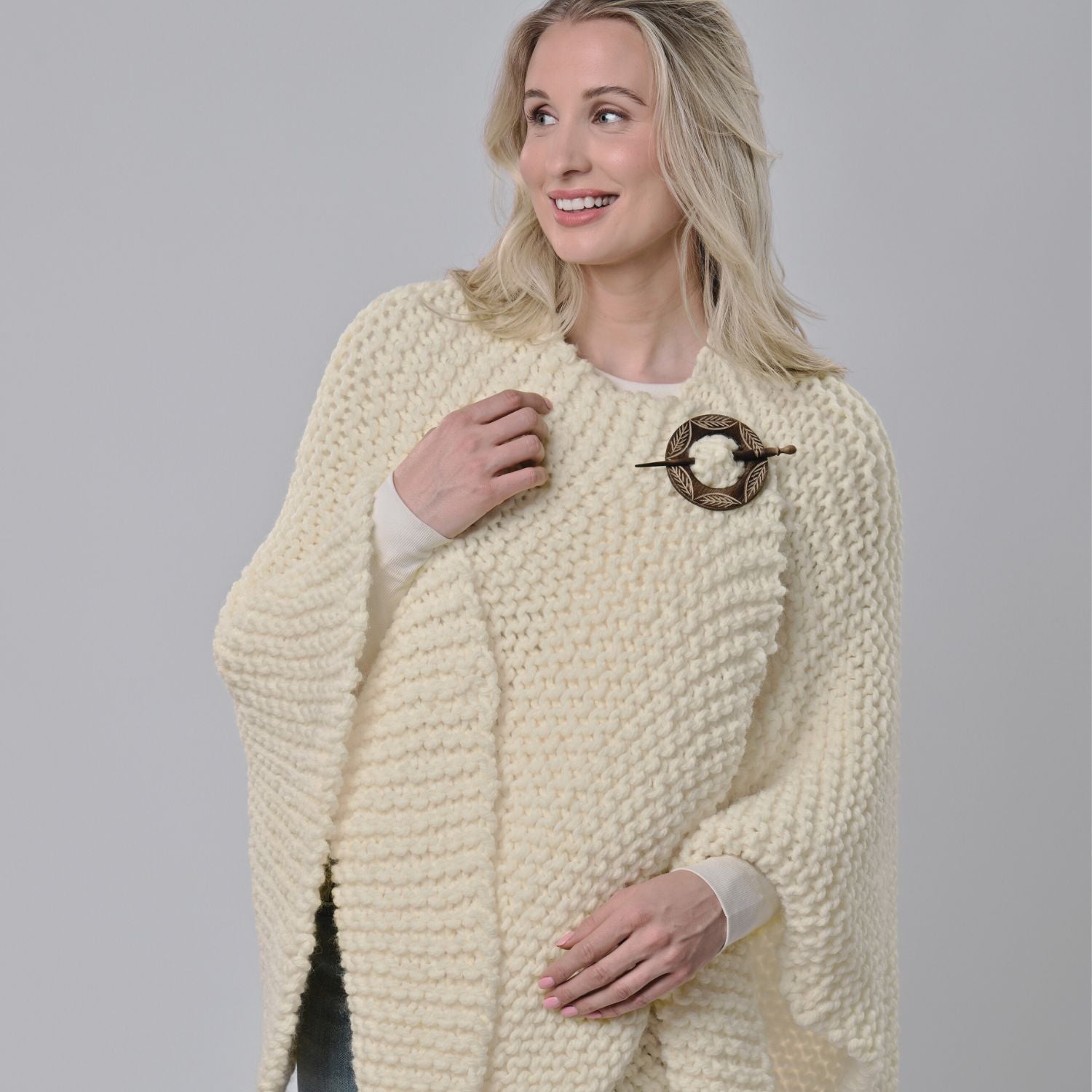 Premium Shawl Knitting Kit for Beginners - Complete DIY Knitting Set with Yarn, Needles & Patterns - Perfect for Cozy Winter Scarves, Gifts & Relaxing Crafts