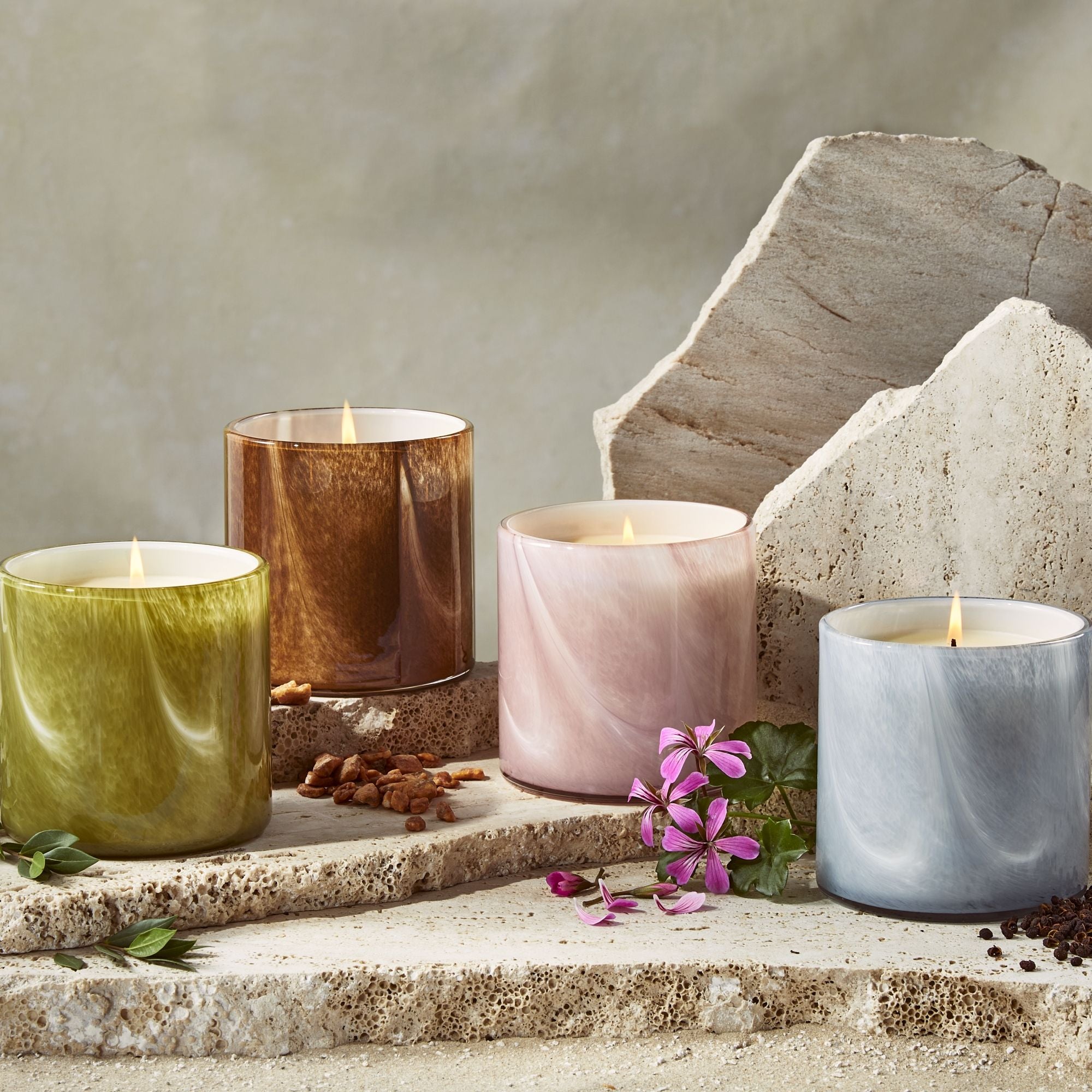 Benzoin Siam Signature Scented Candle - Handmade Aromatherapy Soy Wax Candle for Home Relaxation, Meditation & Romantic Ambiance