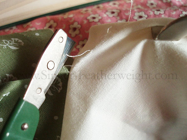 Vintage Original Singer Needle Threader and Seam Ripper - Essential Sewing Tools for Quilting, Dressmaking & Fabric Repair
