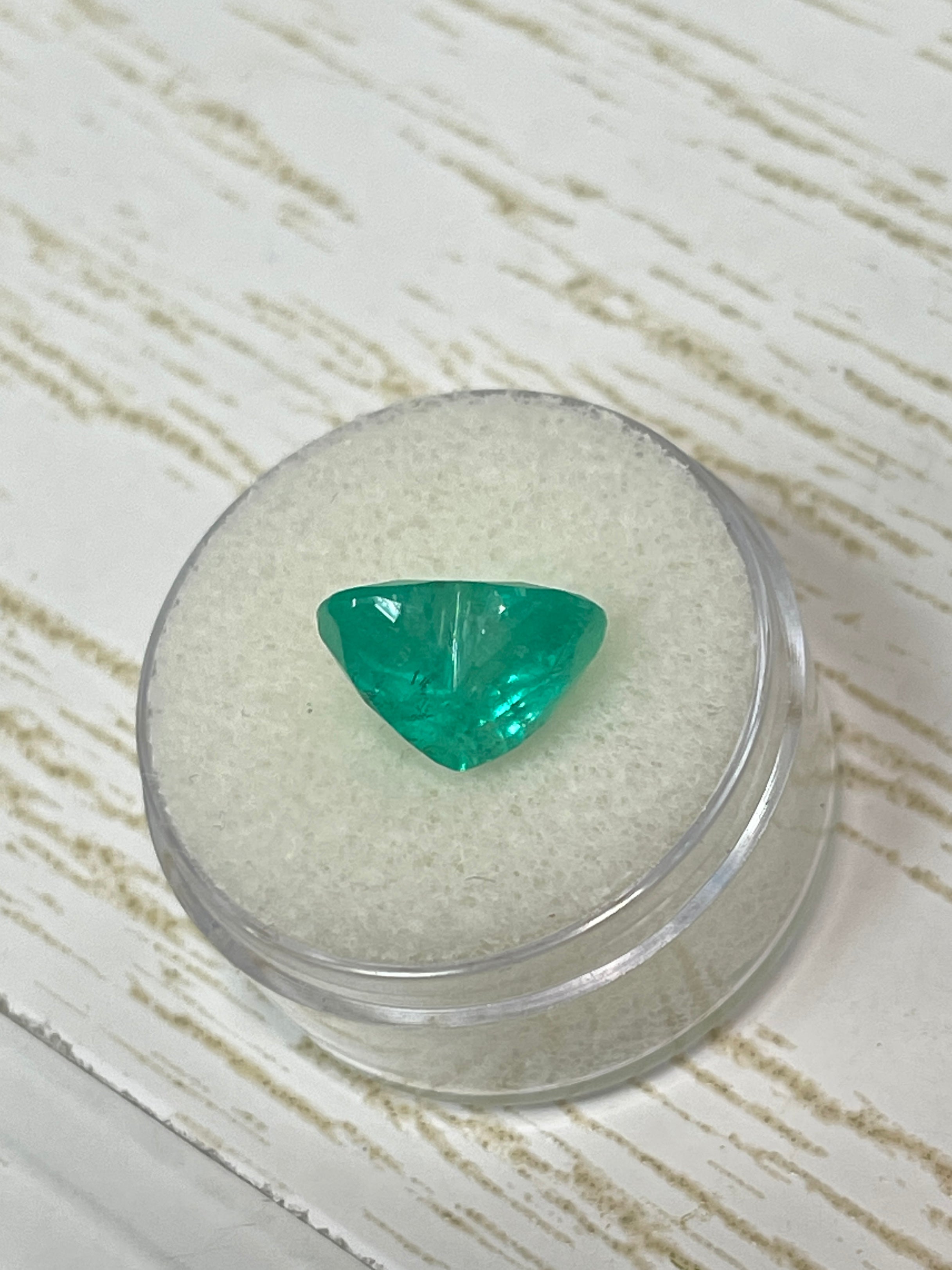 5.16 Carat 11x12mm Bright Green Natural Loose Colombian Emerald Heart Cut Gemstone for Jewelry Making, Engagement Rings & Luxury Gifts