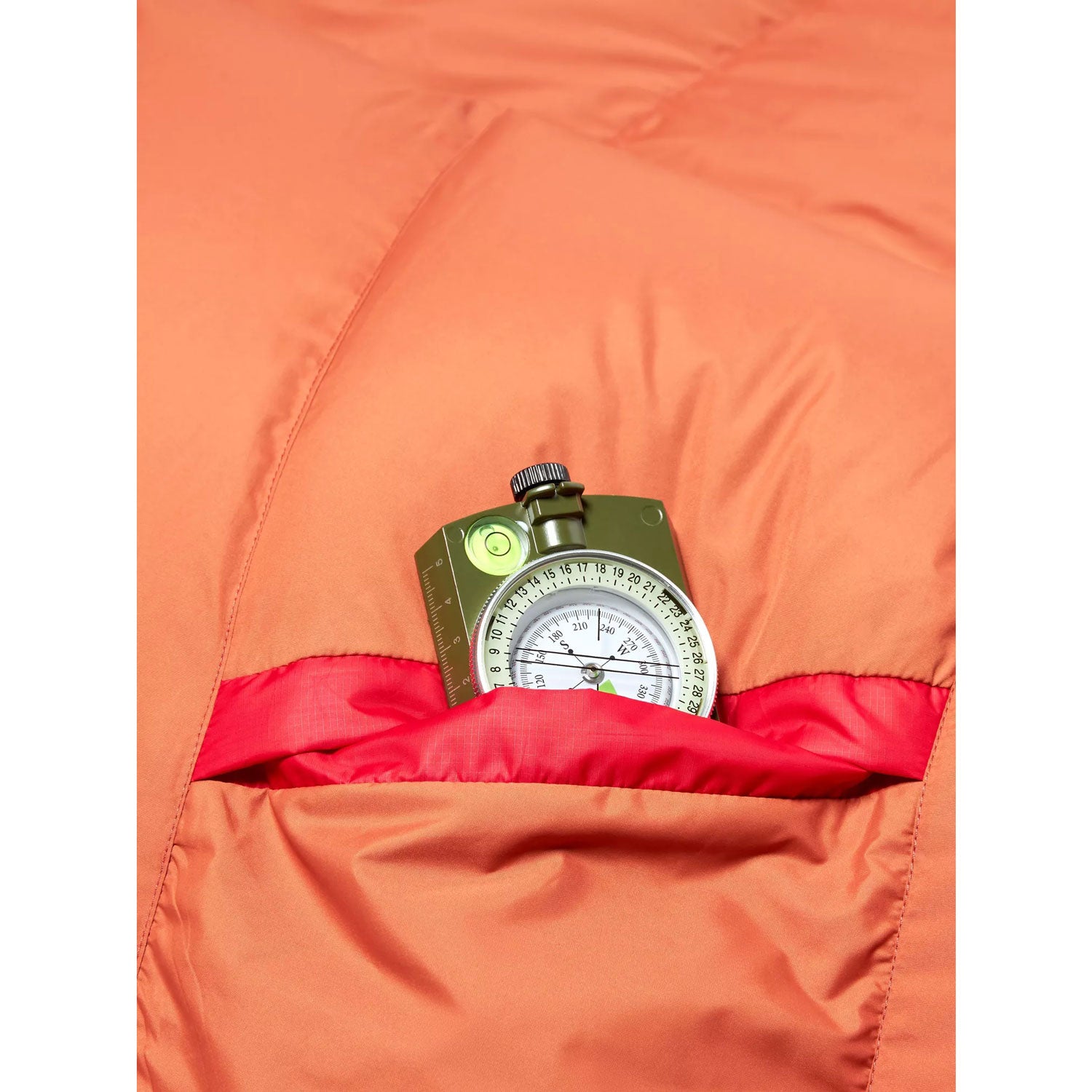 Marmot Lost Coast 40 Degree Down Sleeping Bag - Lightweight & Compact for Backpacking, Camping & Hiking - Warm & Water-Resistant for Outdoor Adventures