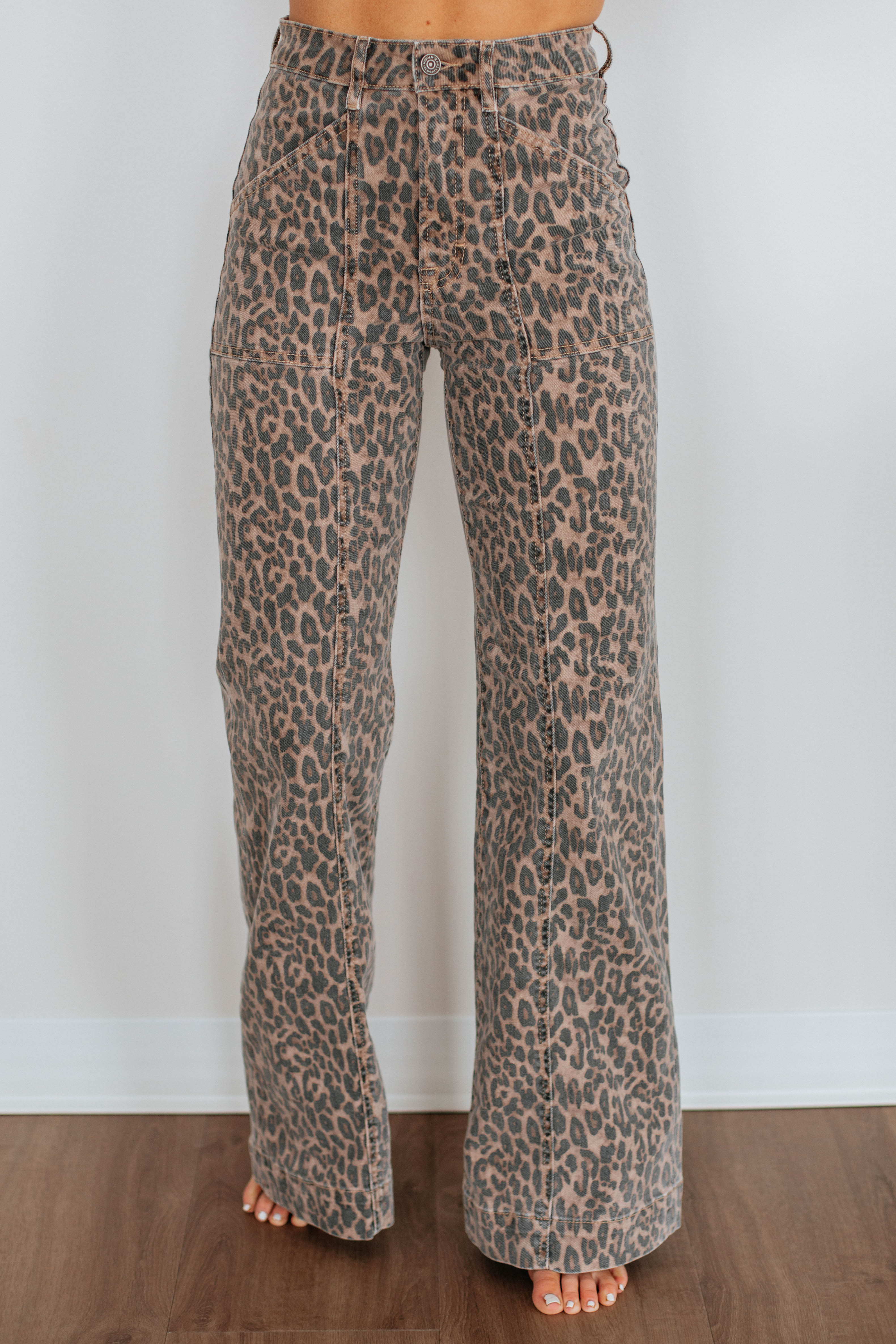 Stylish Happi Hidden Jeans with Cheetah Print - Trendy Women's High Waisted Stretch Denim Pants for Casual Wear & Night Out
