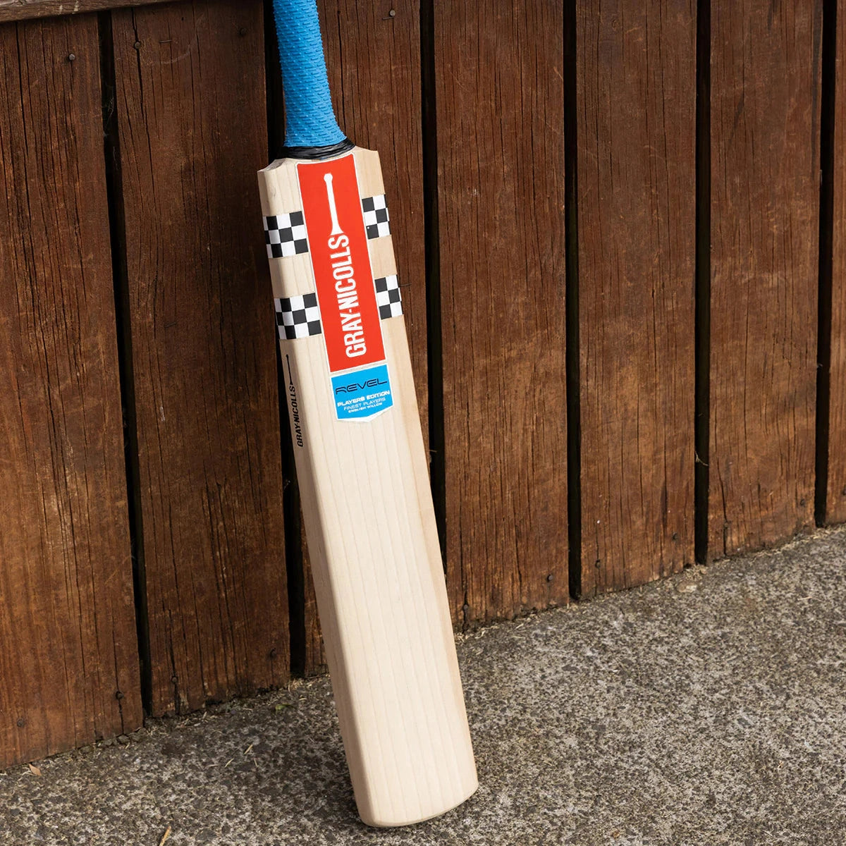 Gray Nicolls Revel Players Edition Adult Cricket Bat - Premium English Willow for Professional Performance - Perfect for Matches, Training & Club Play