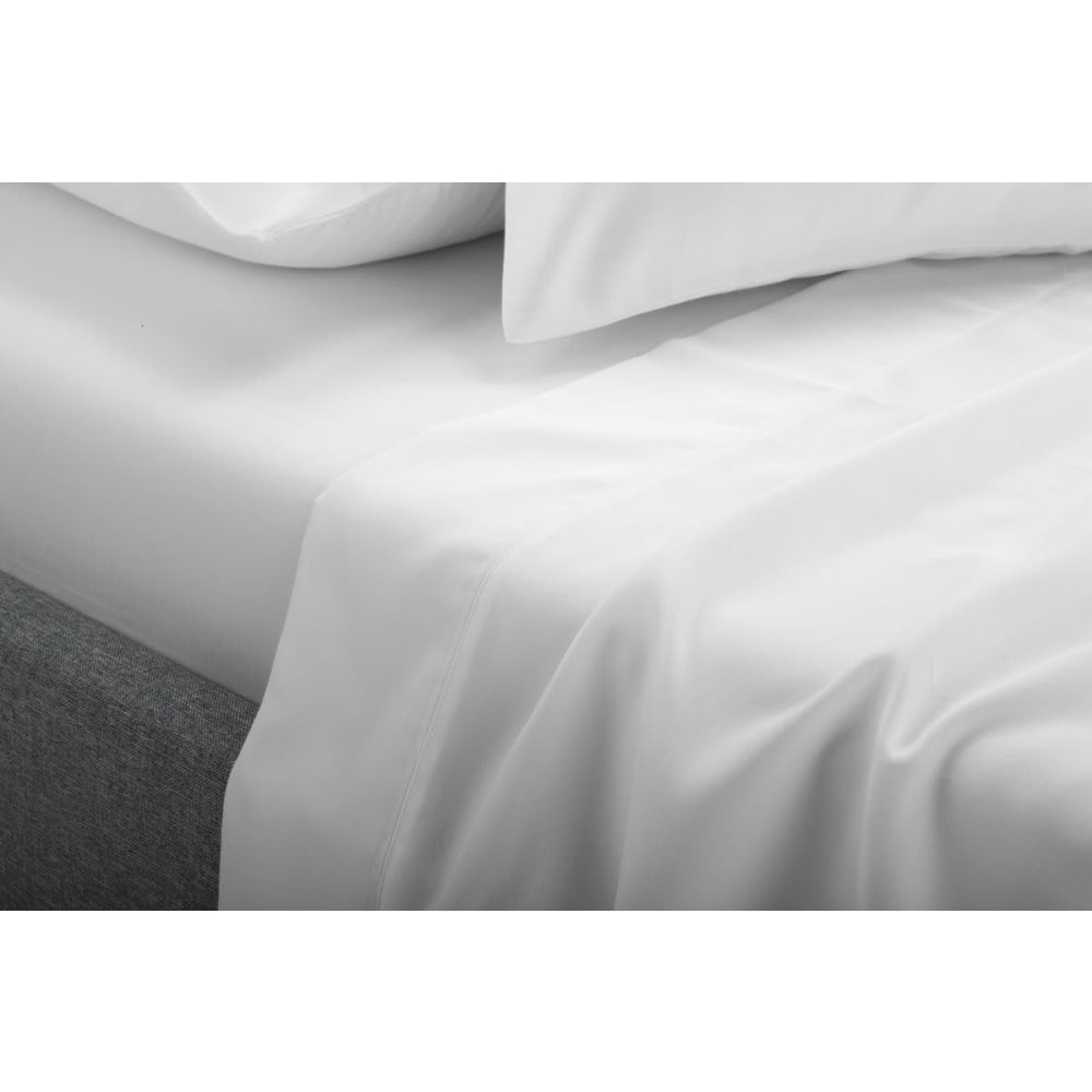 1000 Thread Count Cotton Rich Bed Sheet Set - Queen Size, White - Ultra Soft Luxury Bedding for Hotel & Home Use