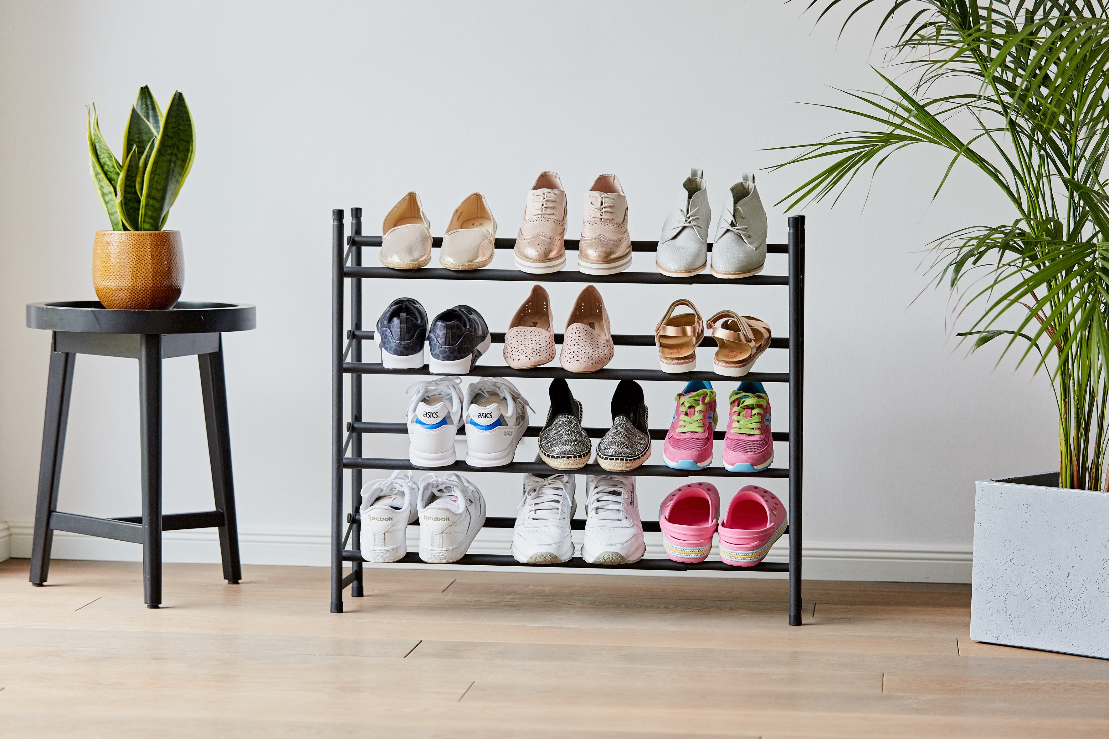 Expandable Shoe Rack for Closet - Space Saving Shoe Organizer with Adjustable Width (Multiple Sizes) - Perfect for Entryway, Bedroom & Small Spaces
