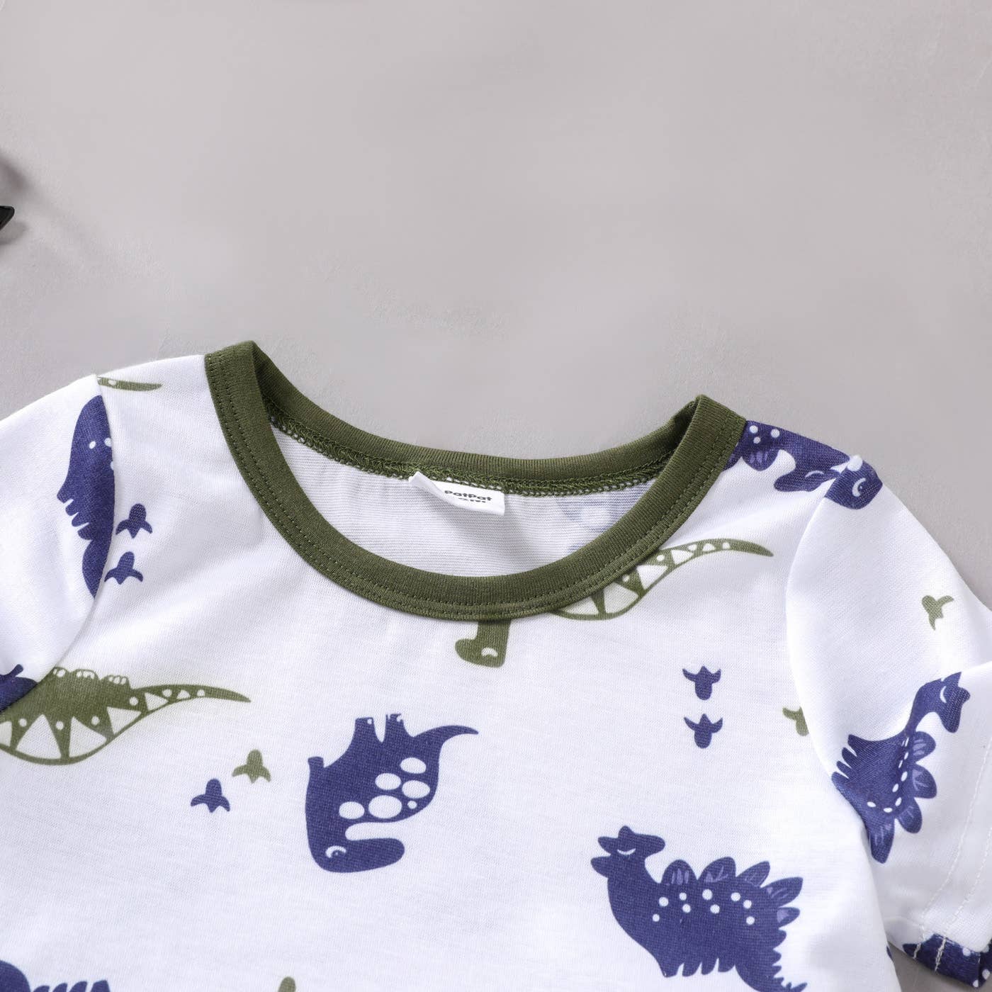 Dino Baby Boy Outfit Set - Cute Dinosaur Themed Clothes for Toddlers - Perfect for Playtime, Birthday Parties & Photo Shoots
