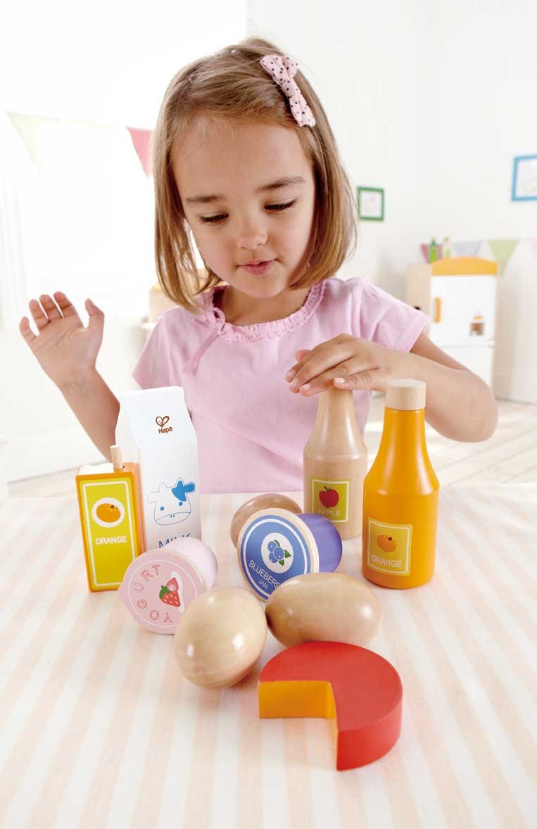 Hape Healthy Basics Wooden Play Kitchen Accessories Set - 24-Piece Pretend Play Food Toys for Kids, Toddlers & Preschoolers - Perfect for Imaginative Cooking, Role Play & Early Learning Activities