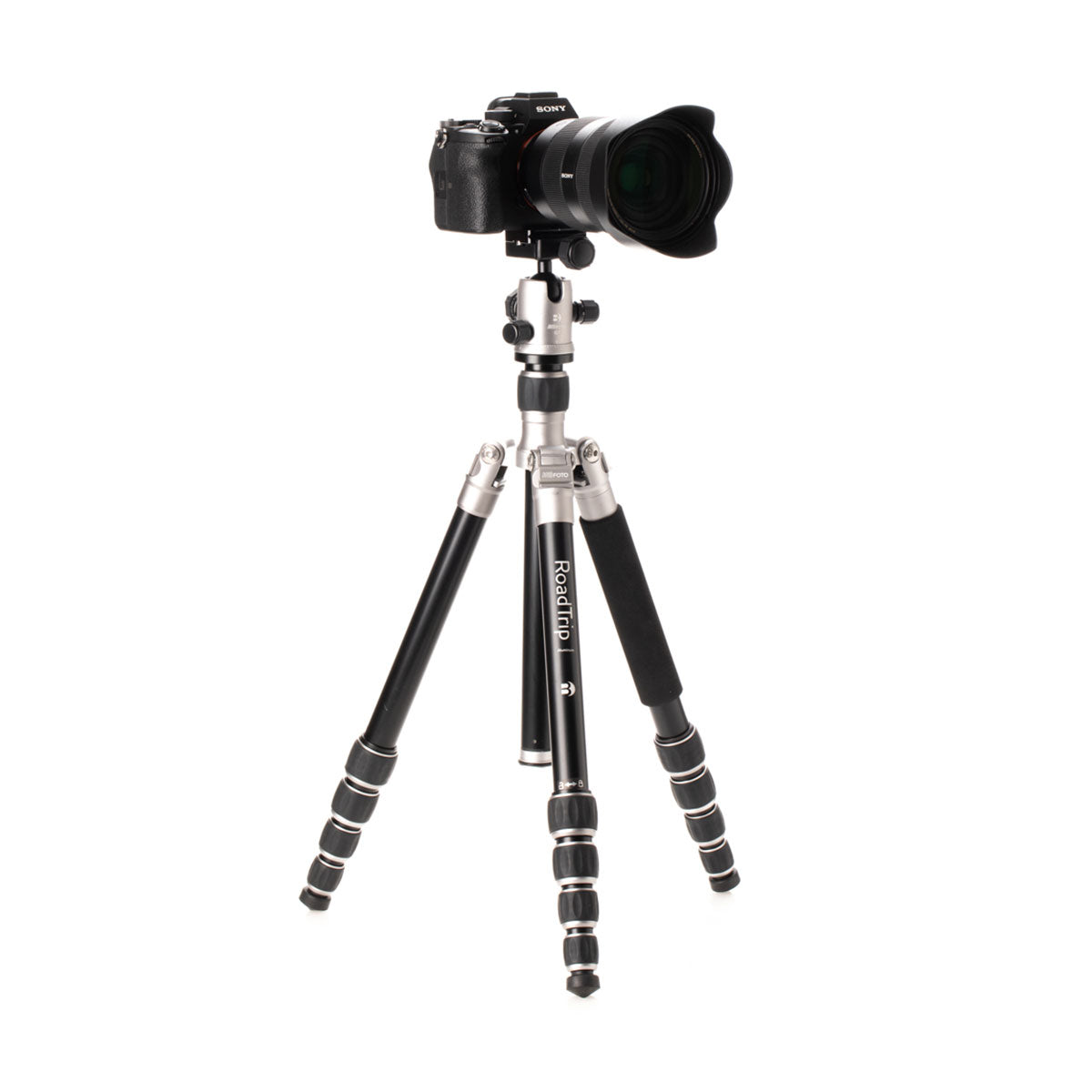 Benro MeFOTO RoadTrip Aluminum Tripod Kit (Titanium) - Lightweight Travel Tripod for DSLR Cameras - Perfect for Photography, Vlogging & Outdoor Adventures
