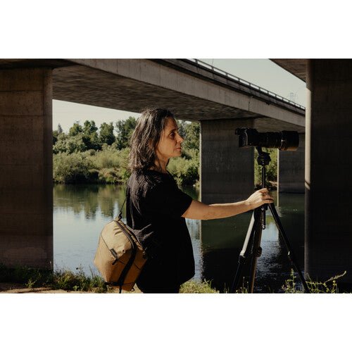 Peak Design Everyday Sling 6L V2 Camera Bag - Waterproof & Lightweight Coyote Brown Crossbody Sling for Photographers, Travel & Daily Commute