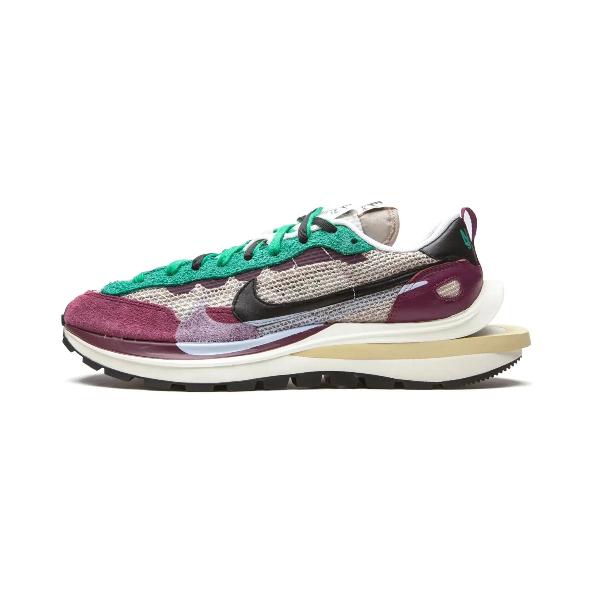 Nike Vaporwaffle Sacai Running Shoes - Red Neptune & Green Colorway | Lightweight Cushioned Sneakers for Men & Women | Perfect for Jogging, Gym Workouts & Streetwear Fashion