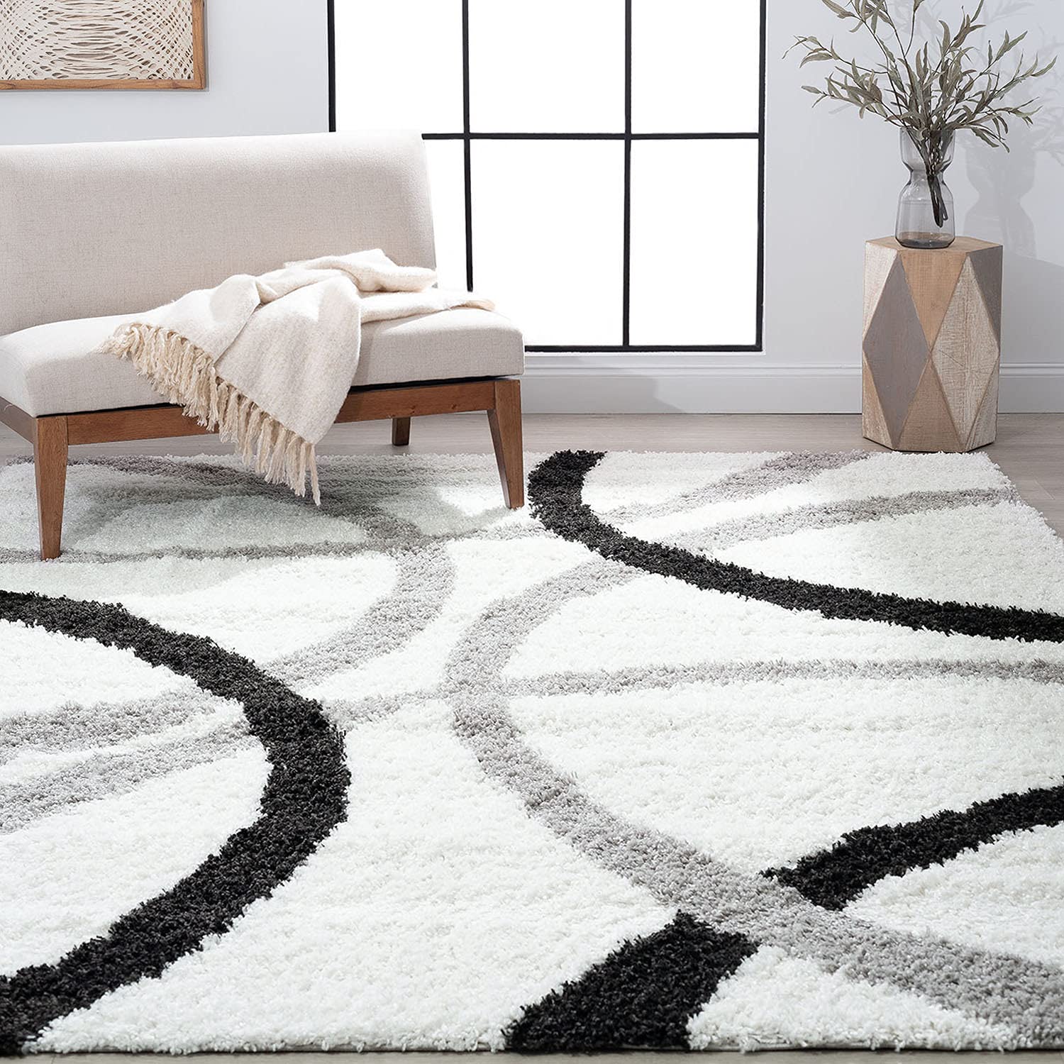 Soft White 4x6 Shag Rug - Easy Clean Modern Area Rug for Living Room, Bedroom, Dining Room & Entryway - Plush Shaggy Carpet for Cozy Home Decor - Perfect for Family Gatherings & Relaxing Evenings