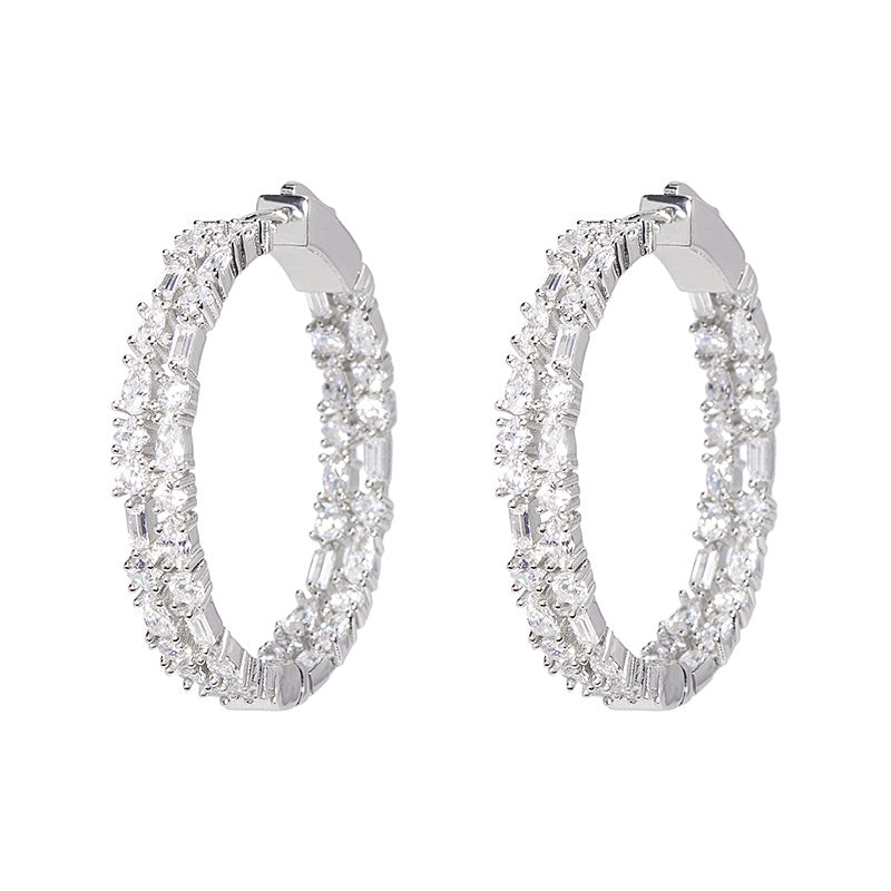 Casey Hoop Earrings for Women - Small Gold Hoop Earrings for Everyday Wear - Perfect for Casual, Office & Date Night Outfits