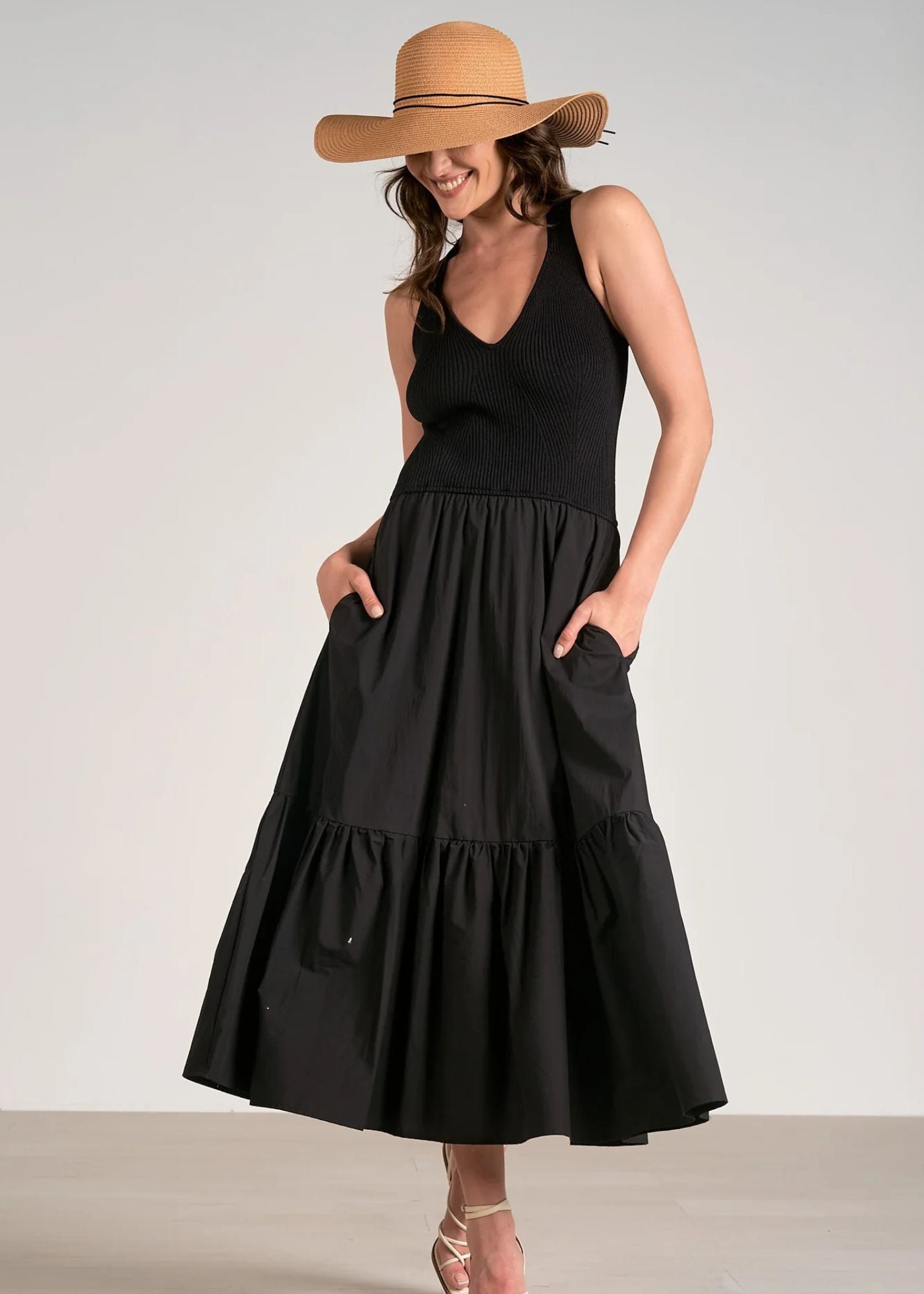 Elegant Women's Maxi Dress - Flowy Long Summer Dress with Pockets - Perfect for Beach, Vacation & Casual Wear