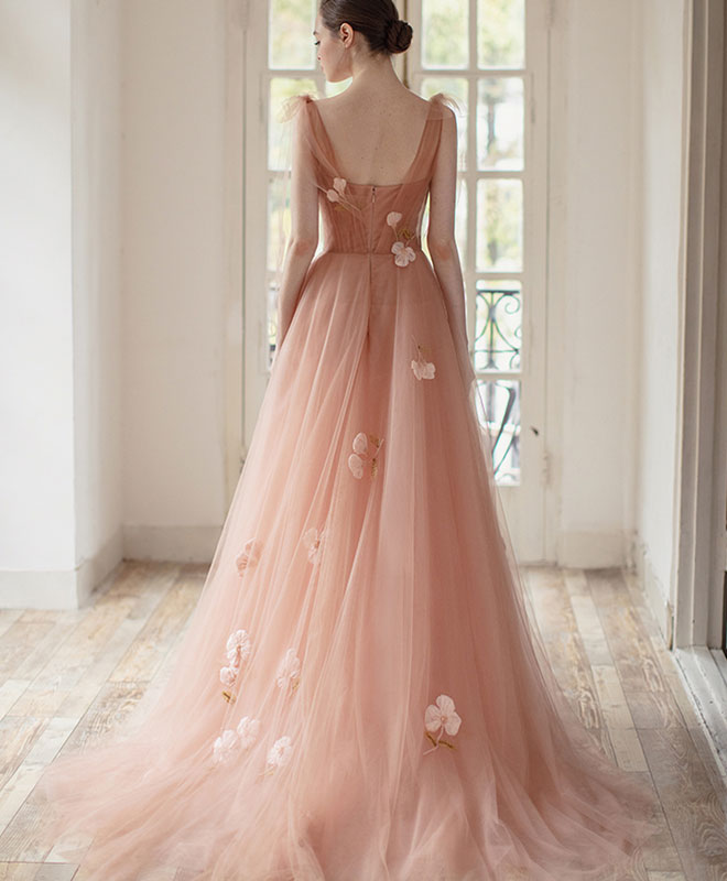 Elegant Pink V-Neck Tulle Long Prom Dress for Women - Flowy A-Line Evening Gown for Formal Events, Homecoming, and Special Occasions