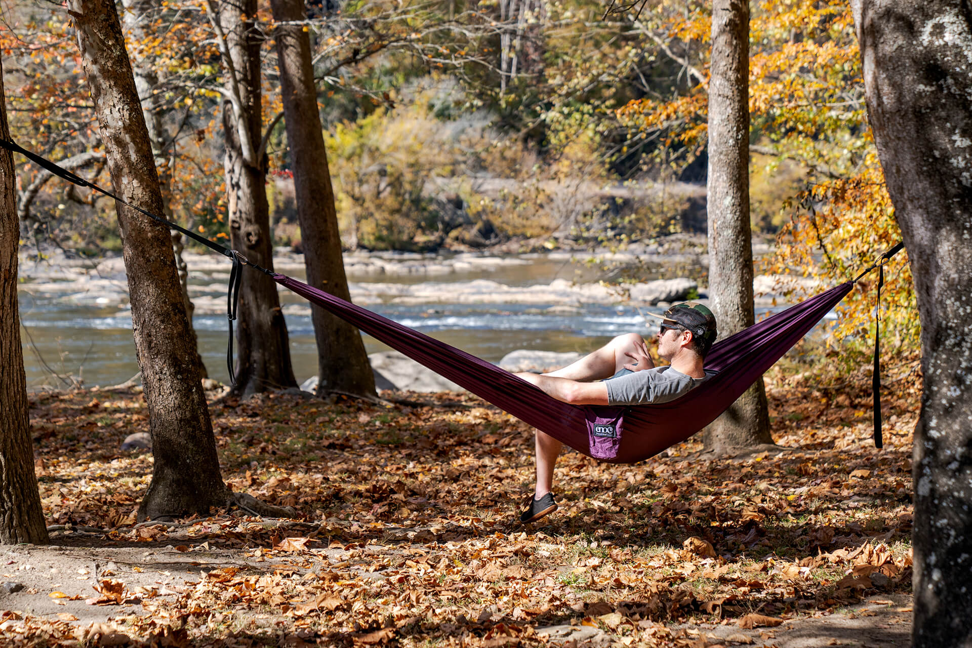 TravelNest® Portable Hammock with Heavy Duty Straps - Perfect for Camping, Backyard Relaxation & Outdoor Adventures