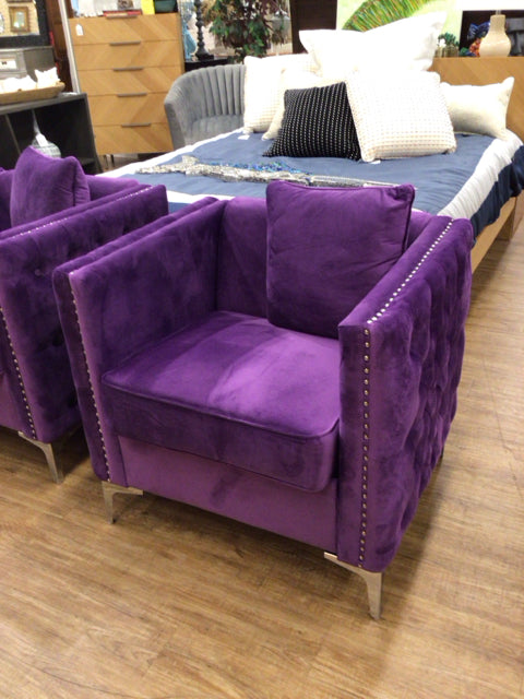 Luxury Purple Tufted Velvet Accent Chair - Mid-Century Modern Upholstered Armchair for Living Room, Bedroom & Office - Plush Comfortable Seating for Home Decor