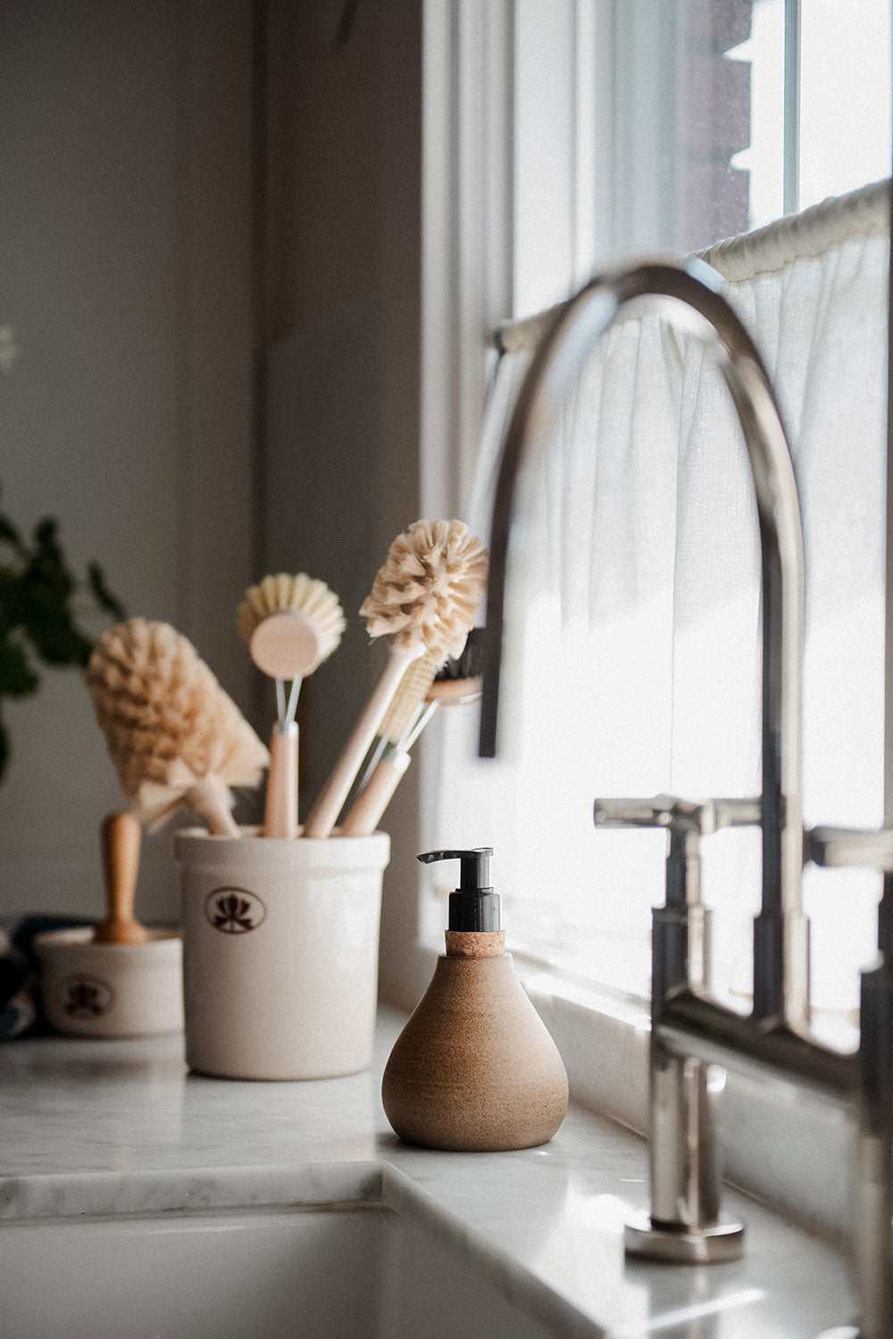 Handmade Ceramic Soap Dispenser for Bathroom & Kitchen - Elegant Liquid Soap Pump for Modern Farmhouse, Spa, and Luxury Home Decor