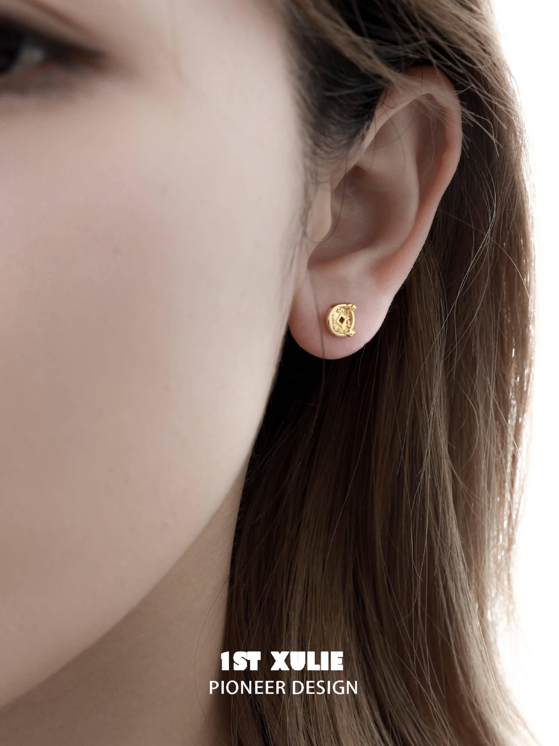 18K Gold Plated Lucky Cat Money Earrings for Women - Fashion Jewelry Gift for Good Luck & Wealth - Perfect for Parties, Dating & Everyday Wear