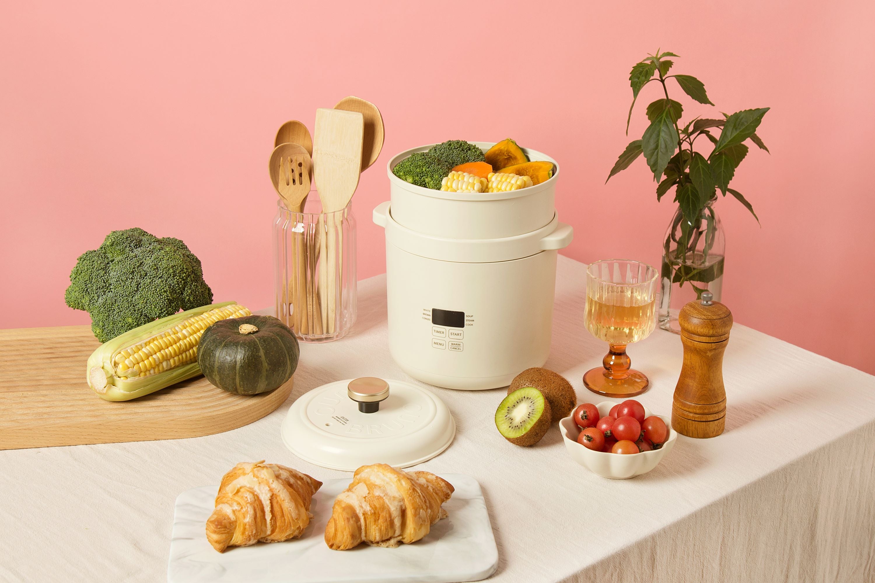 BRUNO BOE127 Mini Rice Cooker - 3-Cup Capacity, Compact & Portable Electric Rice Cooker for Small Kitchens, Dorms, Offices & Travel