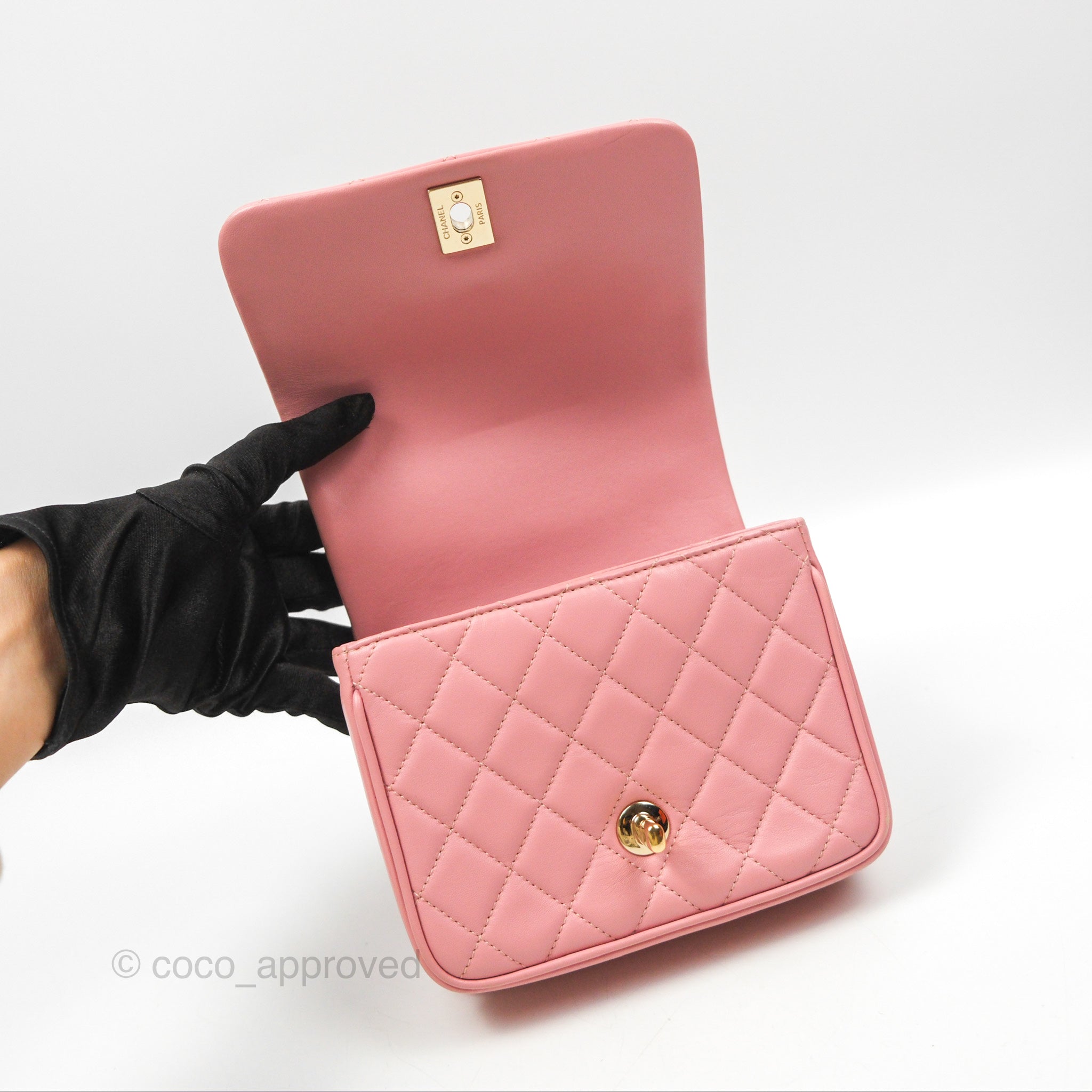 Chanel Citizen Chic Flap Bag in Pink Lambskin Leather with Gold Hardware - Perfect for Women's Luxury Everyday Use & Special Occasions