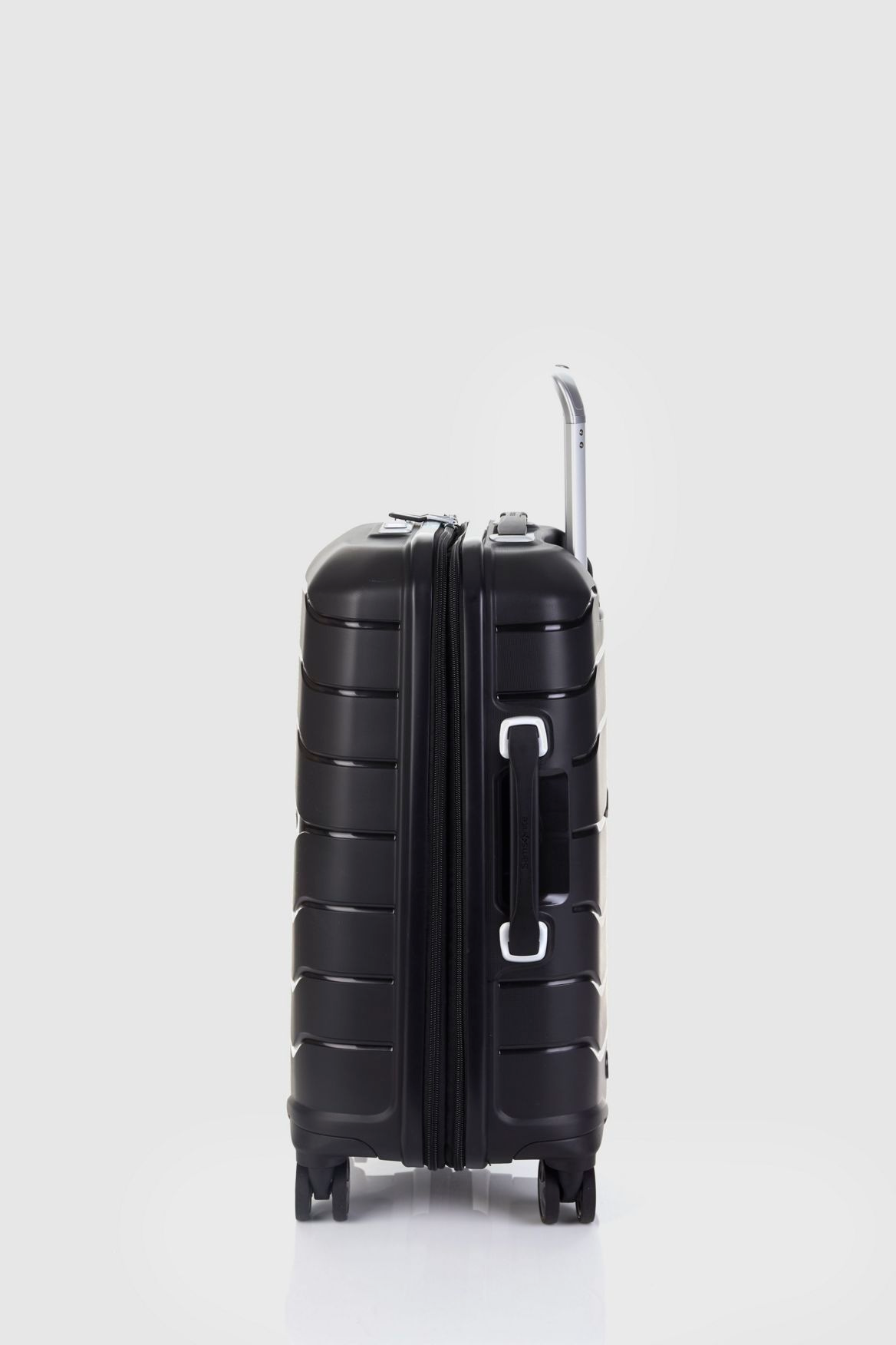 Oc2lite 55cm Carry On Luggage - Lightweight Hardshell Suitcase for Air Travel, Business Trips & Weekend Getaways