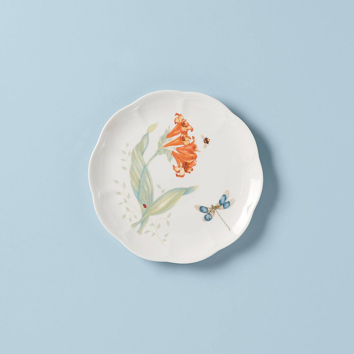 Butterfly Meadow Dragonfly Accent Plate - Decorative Ceramic Plate for Home Dining, Kitchen Decor, and Party Serving | Perfect for Wall Display, Table Centerpiece, and Gift Giving