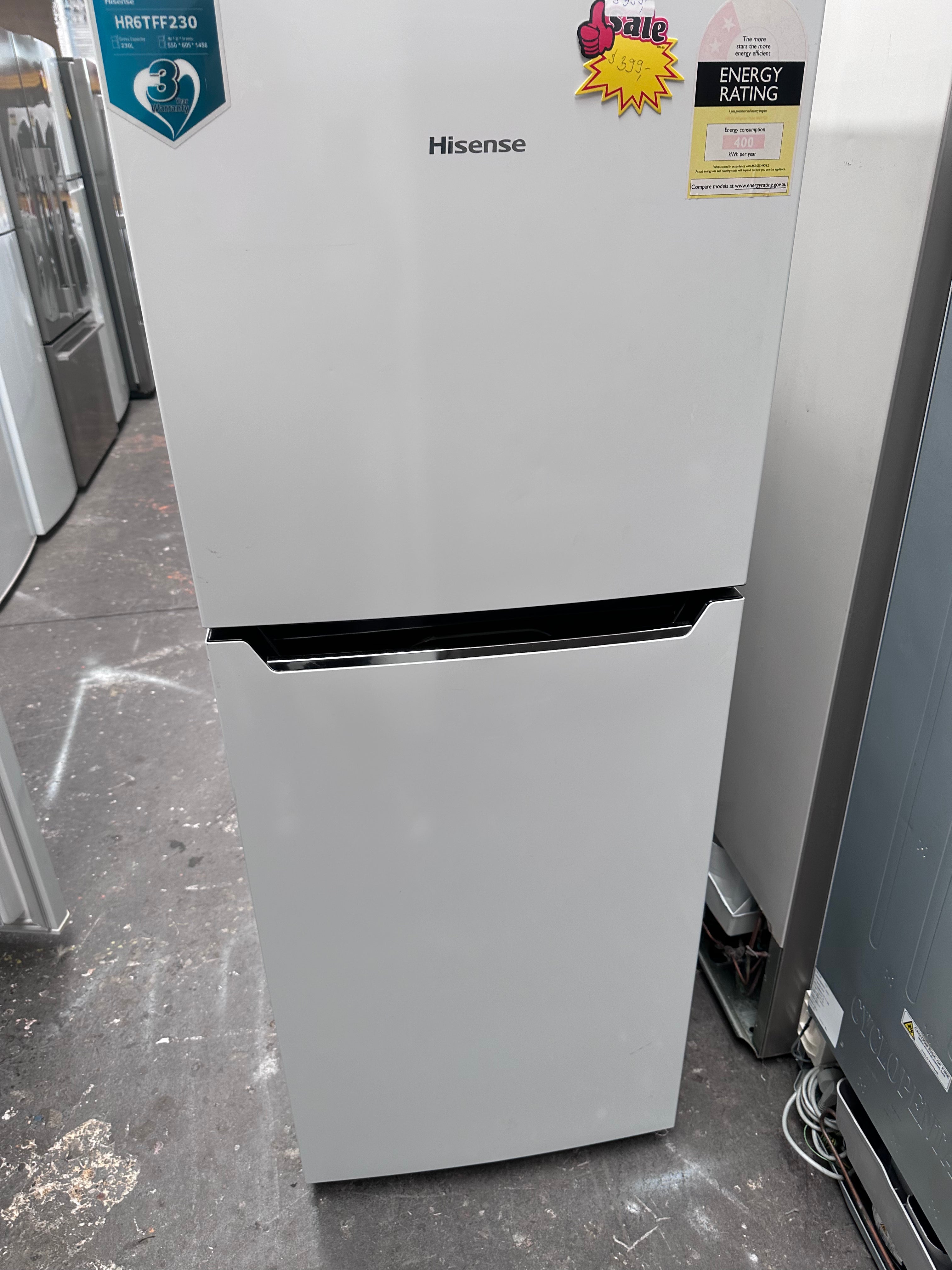 Hisense 230L Top Mount Refrigerator - Energy Efficient, Quiet Operation - Perfect for Small Apartments, Dorms & Office Break Rooms [Certified Refurbished]
