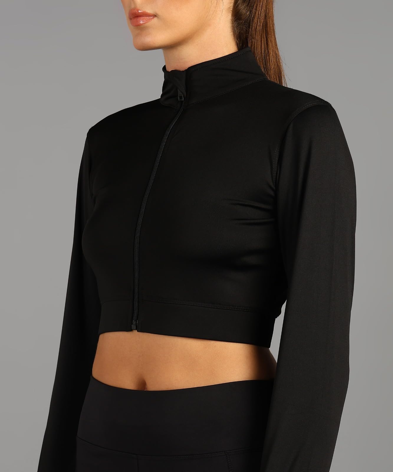 Women's Zip-Up Cropped Workout Top with Thumbholes - Breathable & Stylish Gym Activewear for Running, Yoga & Fitness Training