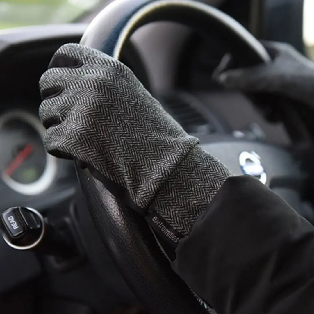 Herringbone Touchscreen Gloves for Men & Women - Winter Warm Liner Gloves with Touchscreen Compatibility - Perfect for Skiing, Running, and Outdoor Activities