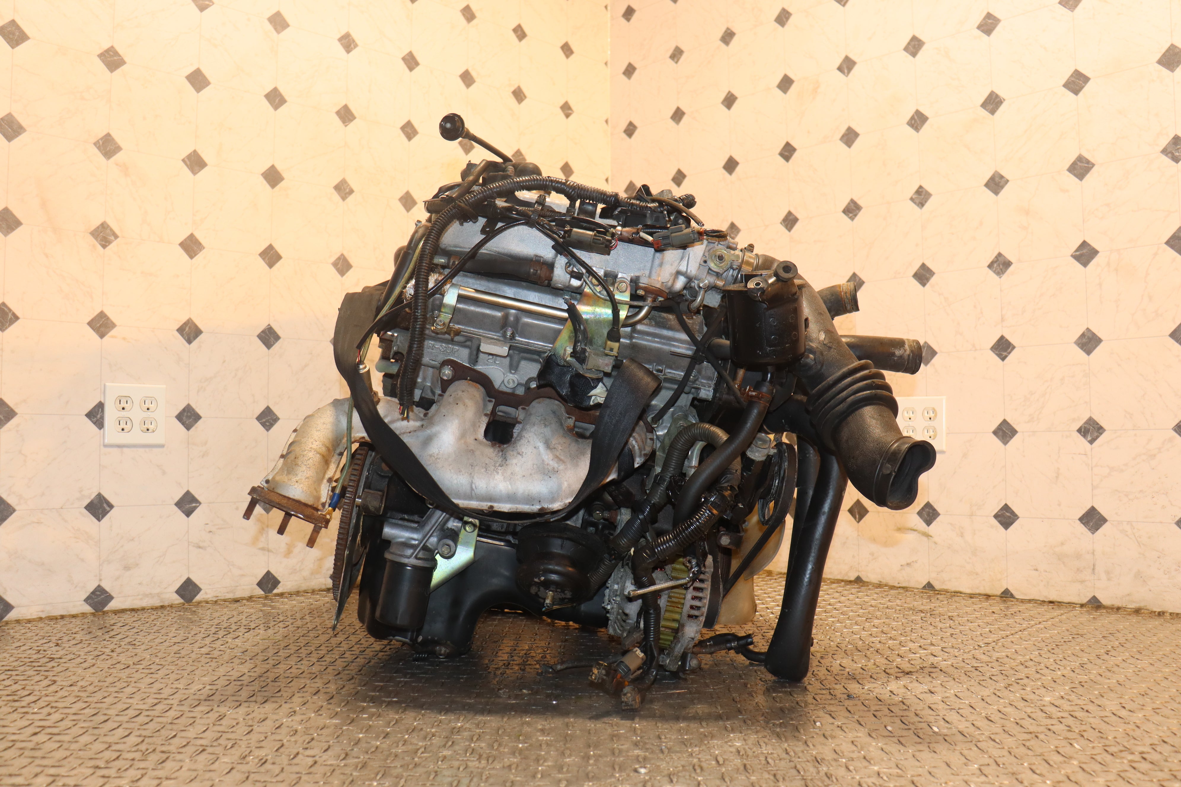 JDM 1990-1995 Nissan 300ZX Z32 VG30DE Non-Turbo 3.0L V6 DOHC Engine - Replacement Motor for Performance Upgrades & Classic Car Restoration