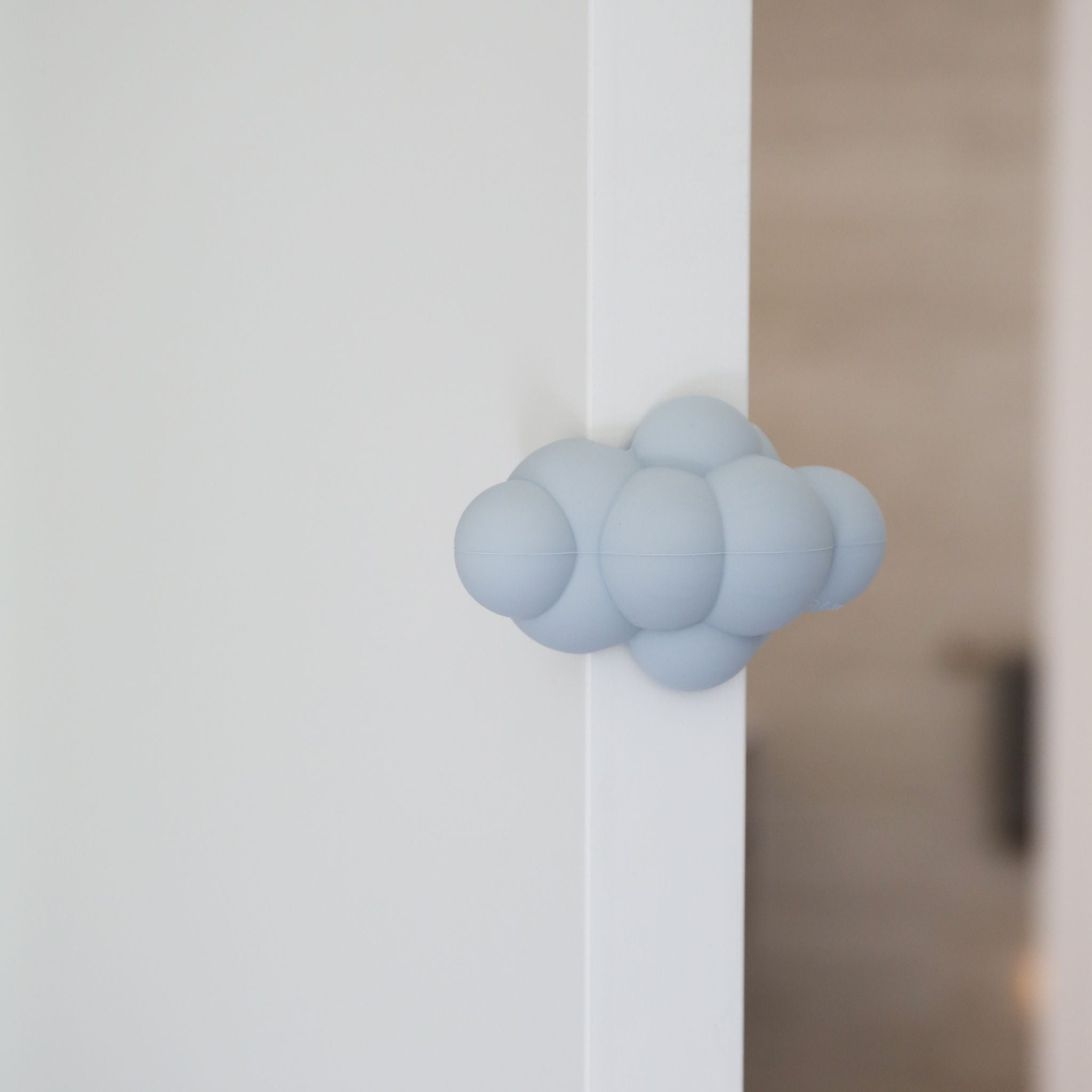 DESIGNSTUFF Cloud-Shaped Door Stopper - Non-Slip Wedge for Home & Office - Perfect for Bedroom, Living Room, and Classroom Use
