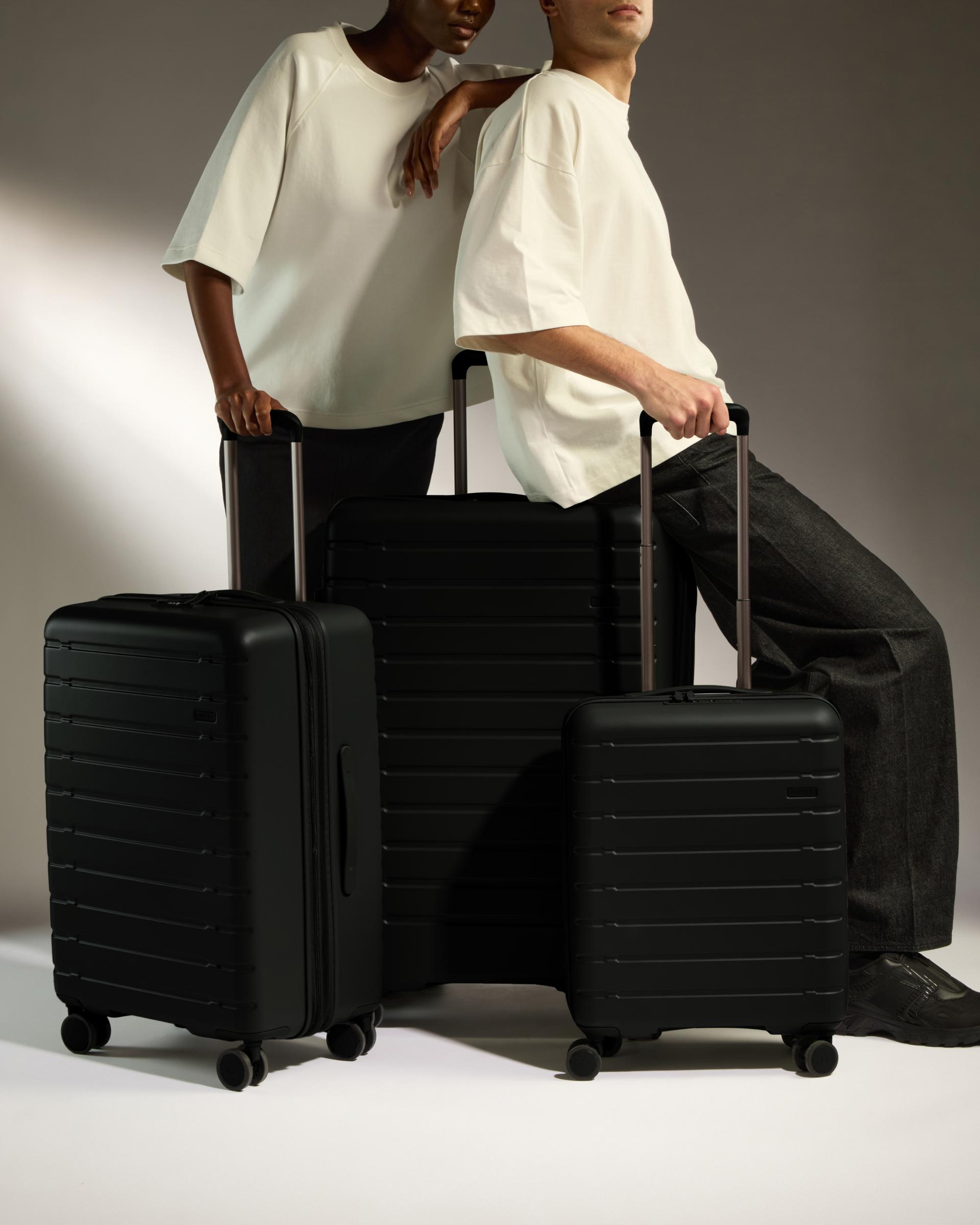 Expandable Carry-On Luggage Set in Midnight Black - Stamford 2.0 Spinner Suitcase with TSA Lock | Perfect for Business Travel & Weekend Getaways