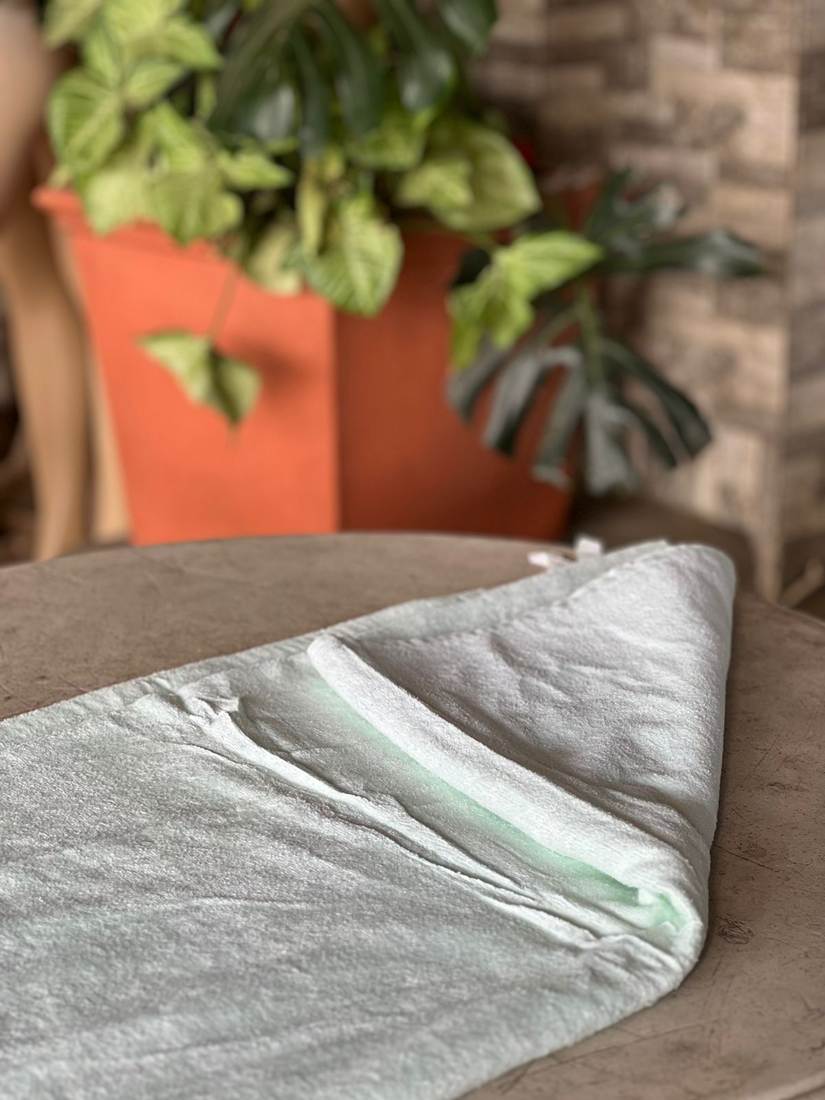 Premium Soft & Absorbent Colored Bath Towels Set - Quick Dry, Skin-Friendly for Spa, Gym & Beach Use