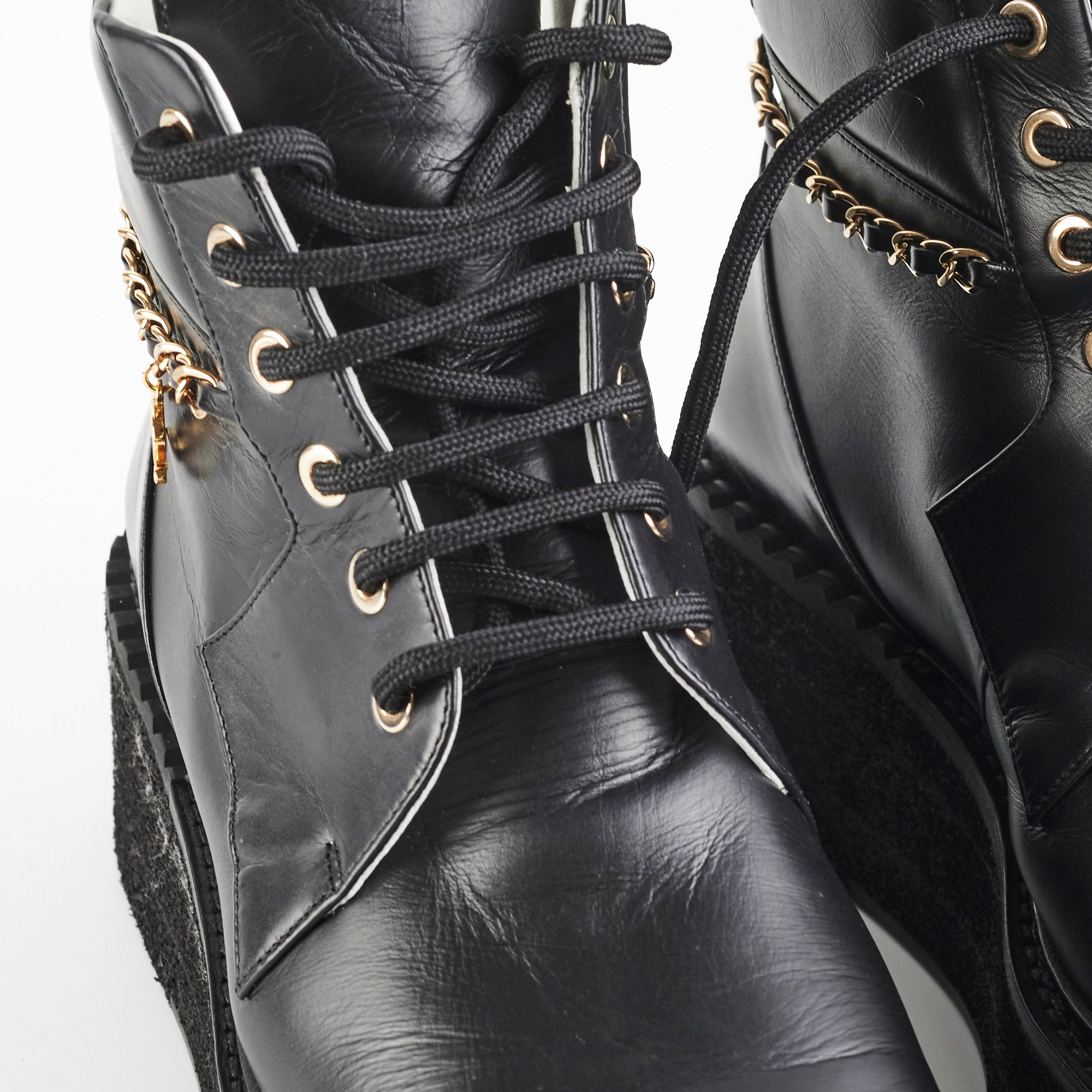 Chanel 2022-2023 Fall Winter Leather Boots Women's Size 40 (US 9) - Fashionable Knee High Winter Boots for Women, Perfect for Office, Party & Snow Outfits